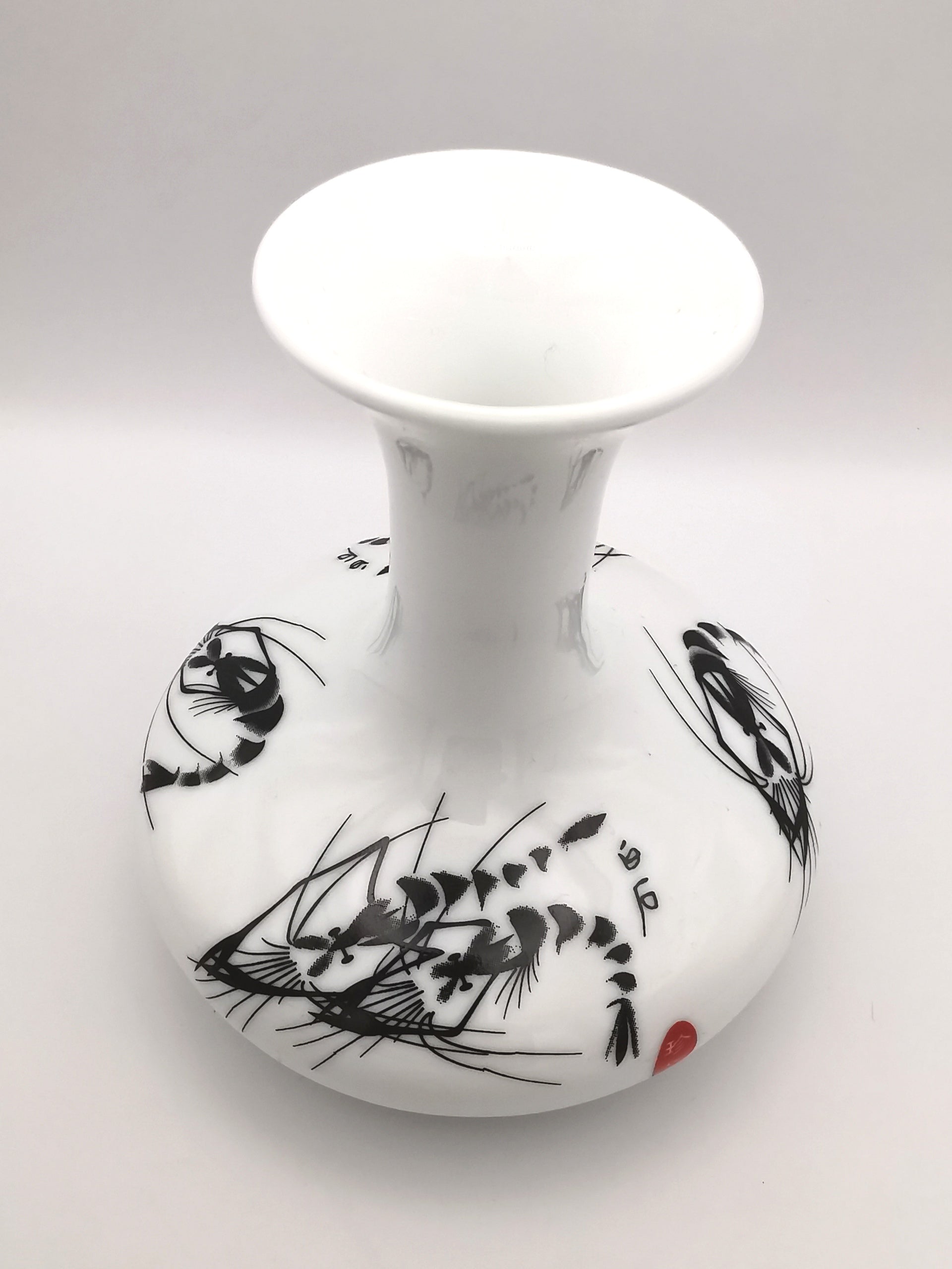 Vintage Jingdezhen Chinese Porcelain Shrimp Vase - Qi Baishi Style