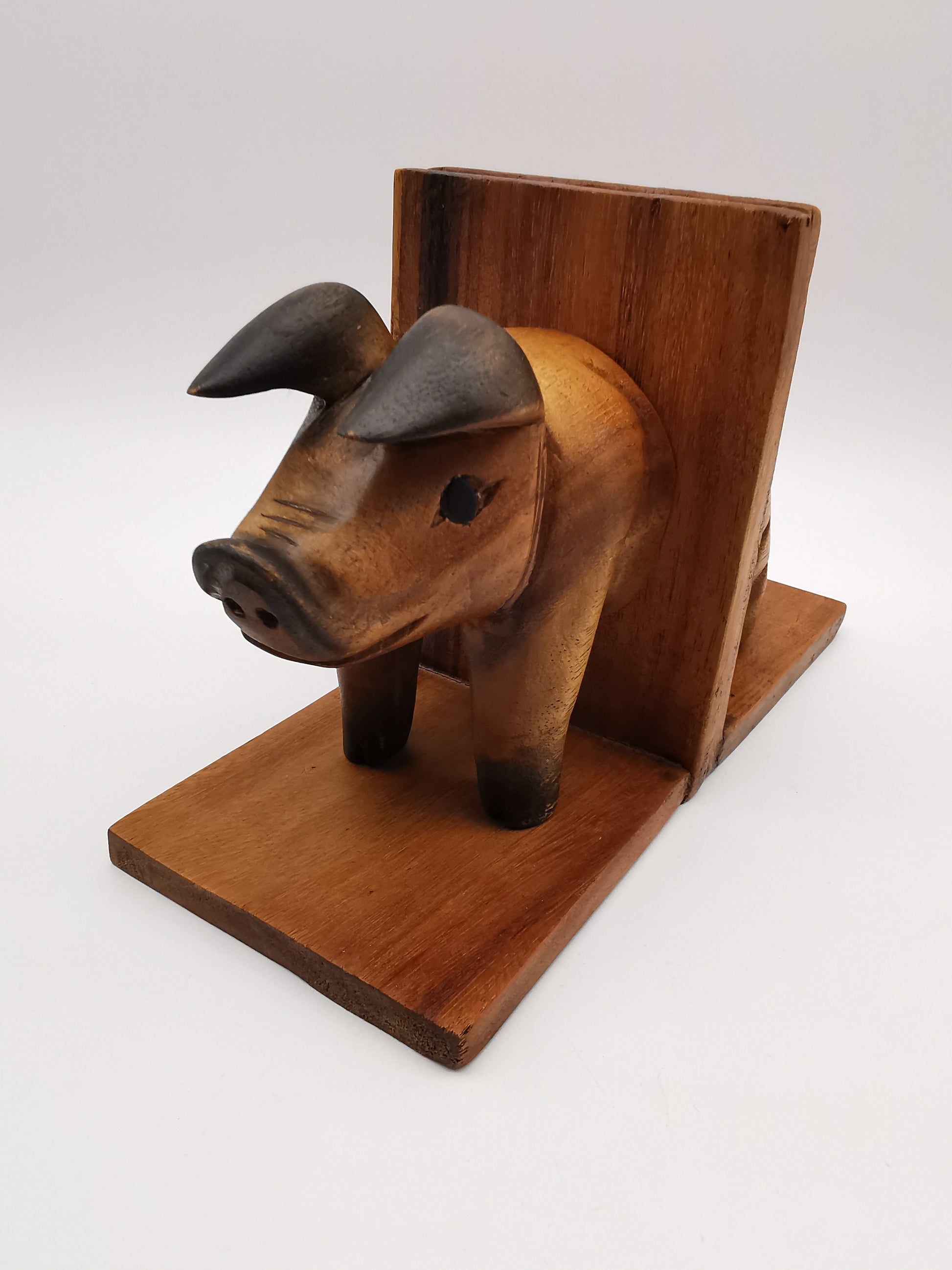 Vintage Hand-Carved Wooden Pig Bookends – Rustic Farmhouse Animal Shelf Decor