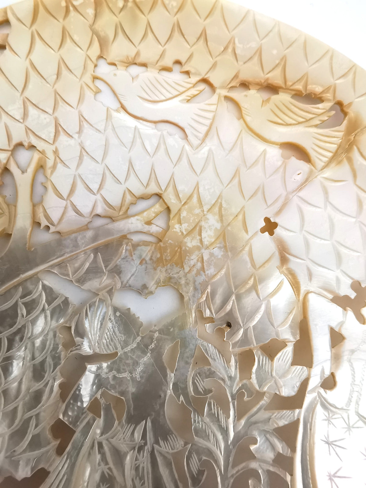 Vintage Balinese Hand-Carved Mother of Pearl Shell – Traditional Dancers, trees and Birds Motif