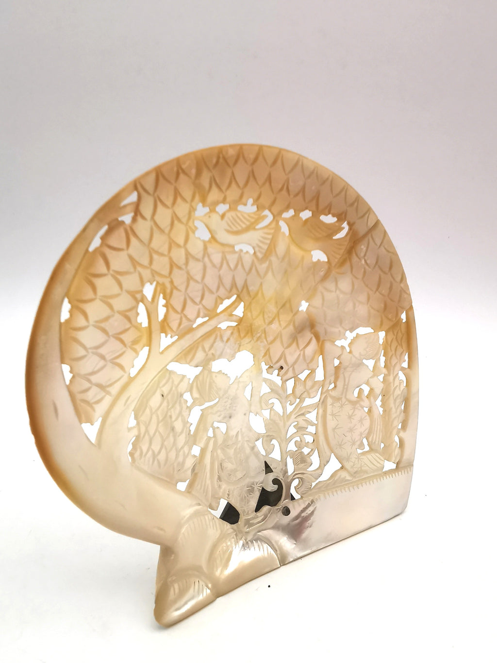 Vintage Balinese Hand-Carved Mother of Pearl Shell – Traditional Dancers, trees and Birds Motif