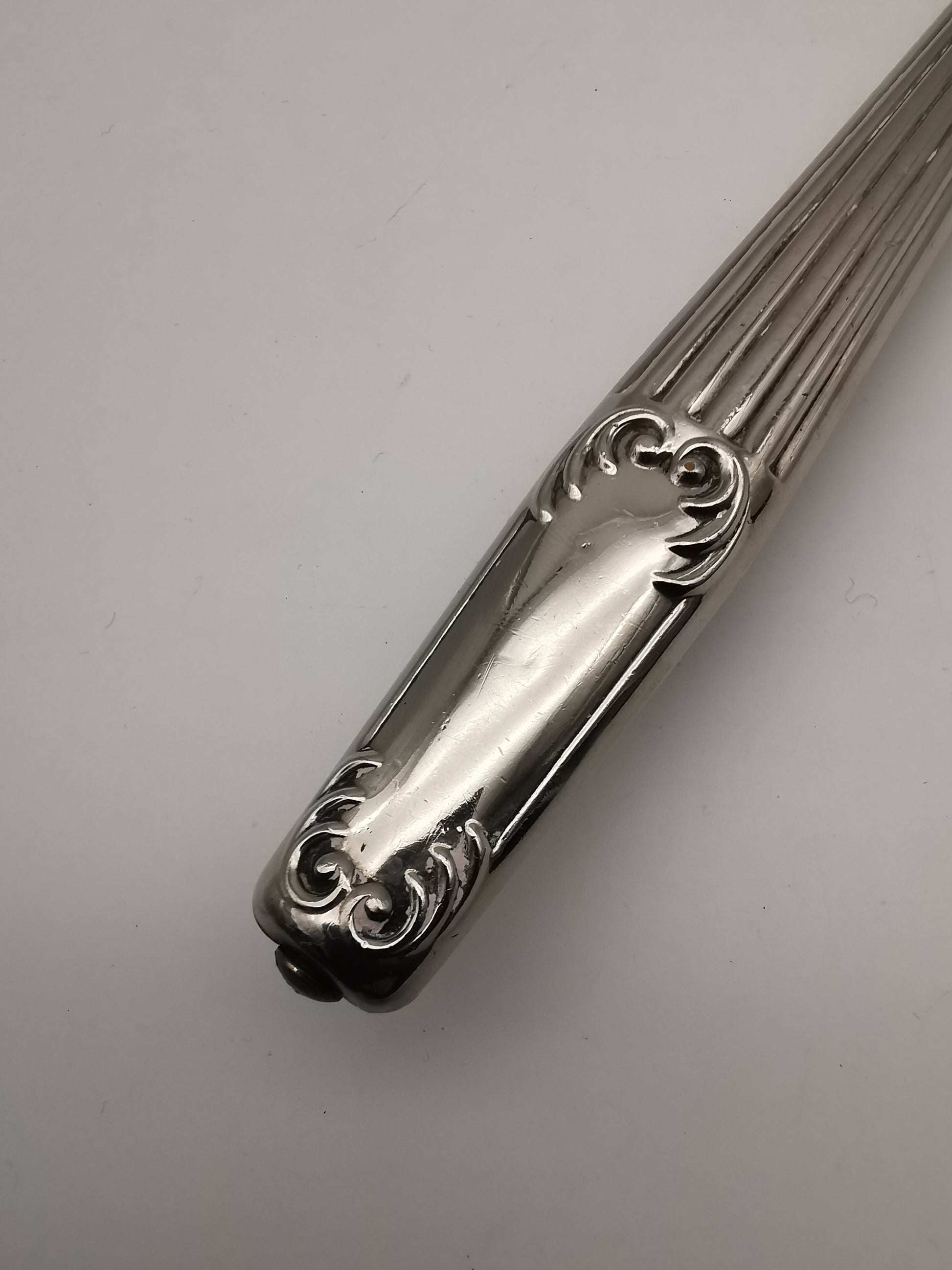 Vintage British Silver Plated Bevelled Hand Mirror – Art Deco Style Fluted Handle