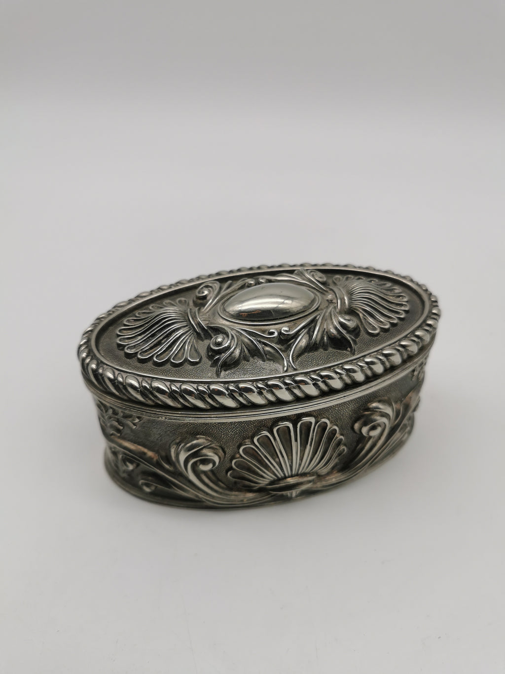 Vintage Silver Plated Oval Relief Jewellery Box