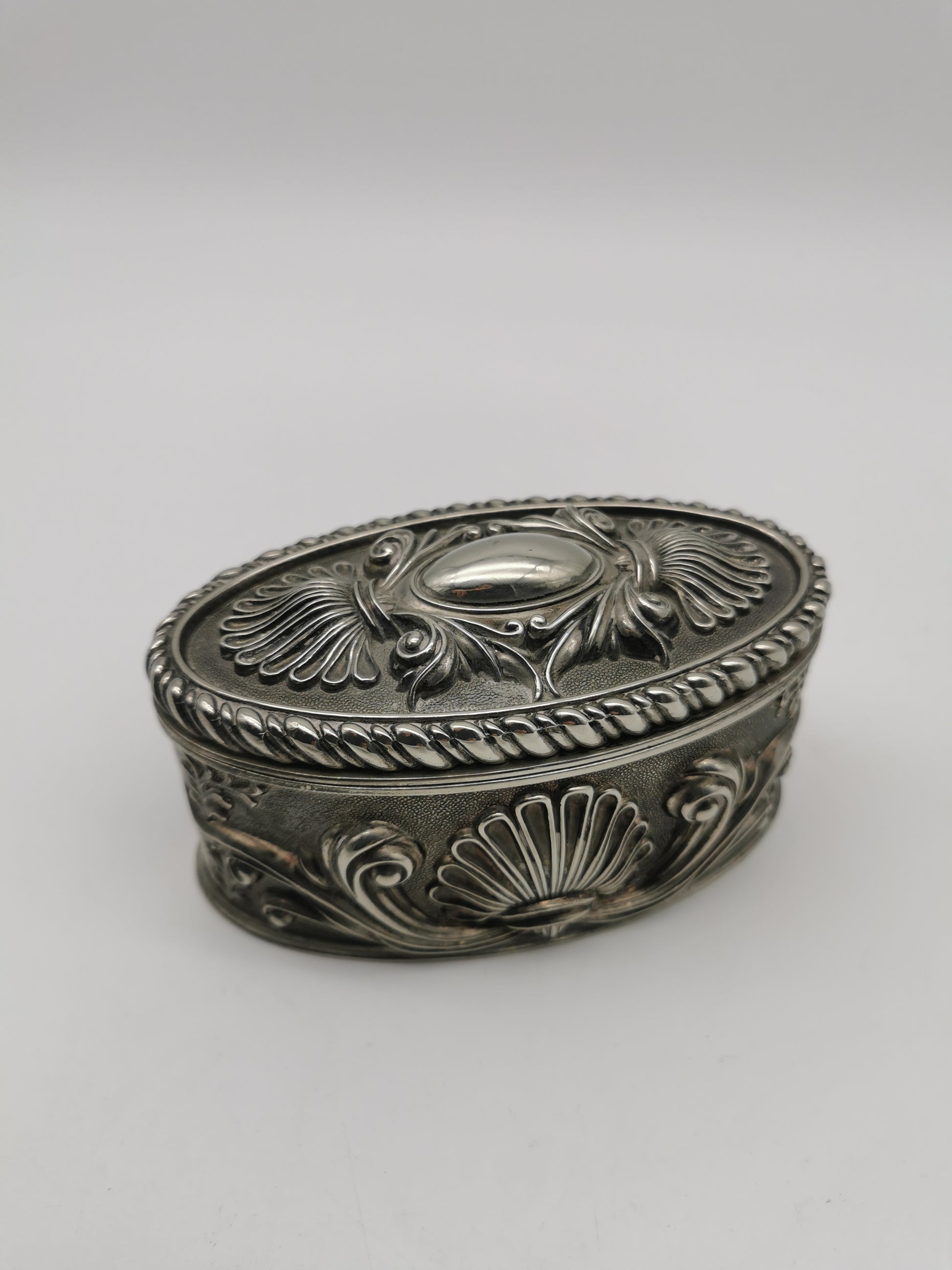 Vintage Silver Plated Oval Relief Jewellery Box