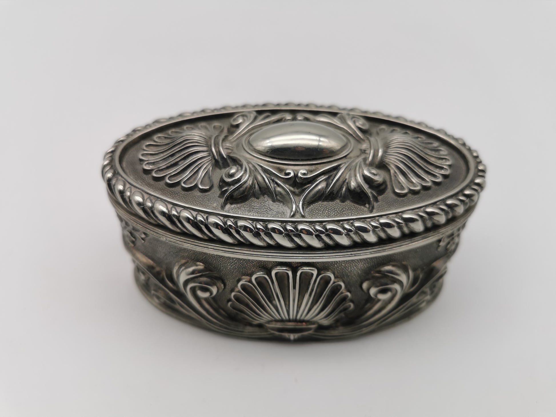 Vintage Silver Plated Oval Relief Jewellery Box