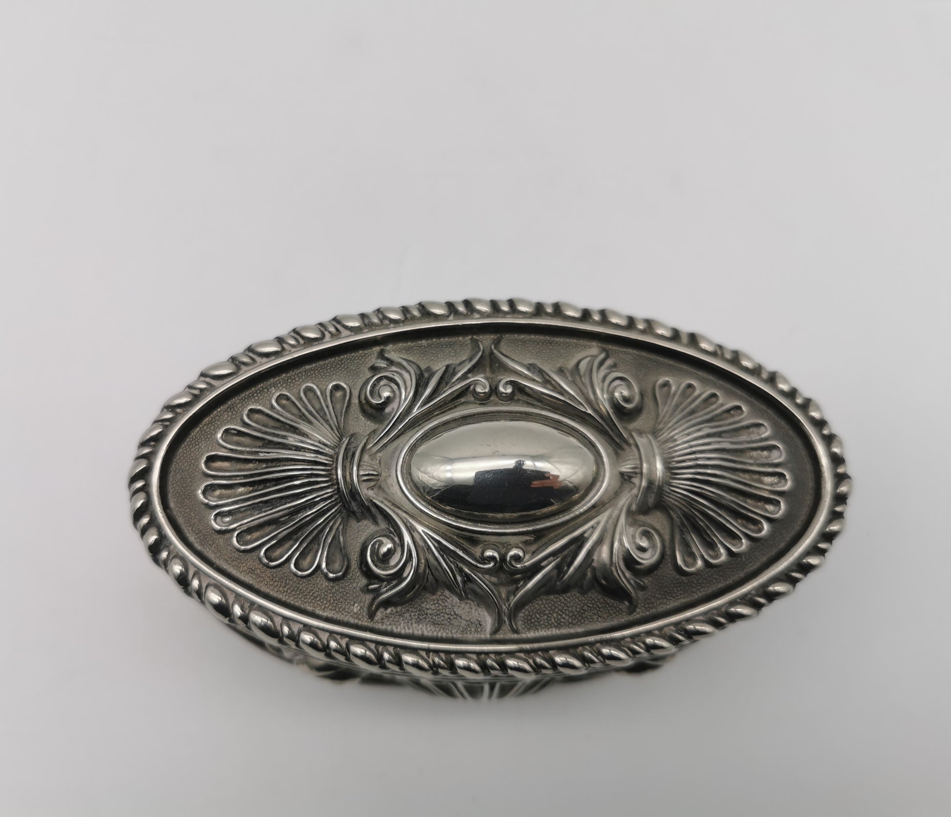 Vintage Silver Plated Oval Relief Jewellery Box