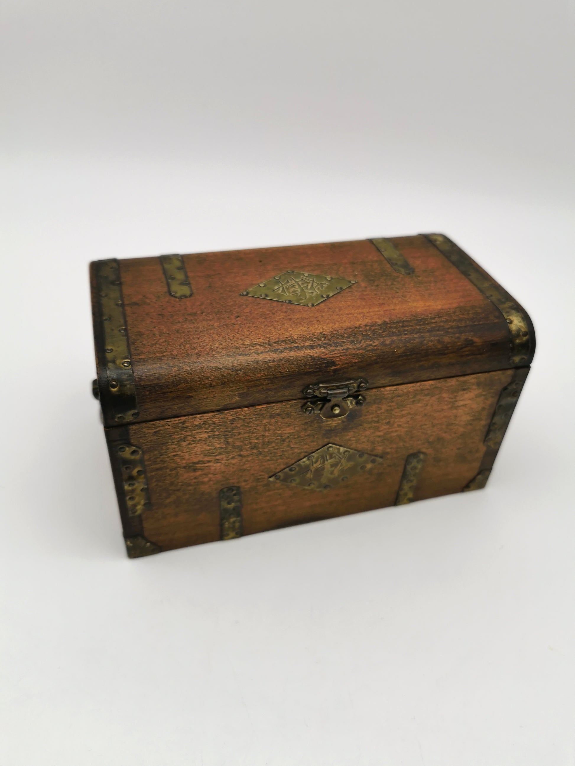 Vintage Chinese Wooden Tobacco Box – Zinc Lined Tea Caddy Chest with Brass Inlay
