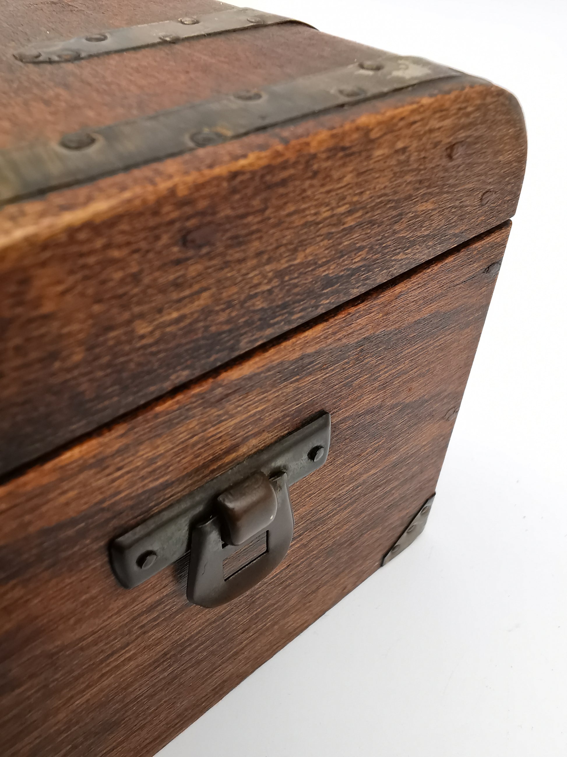 Vintage Chinese Wooden Tobacco Box – Zinc Lined Tea Caddy Chest with Brass Inlay