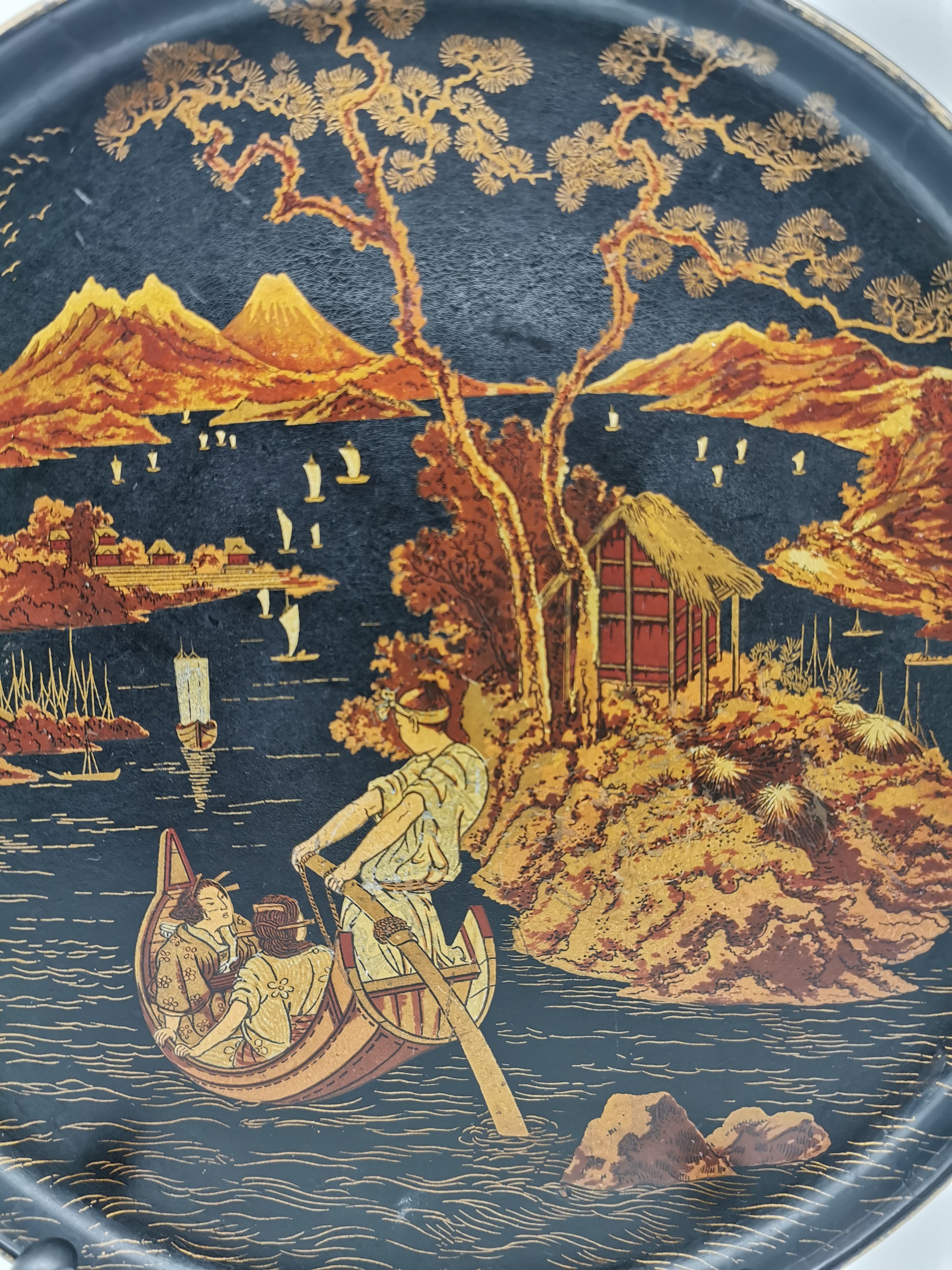 Antique Late Meiji Period Lacquerware Tray - Maki-e Gold Landscape