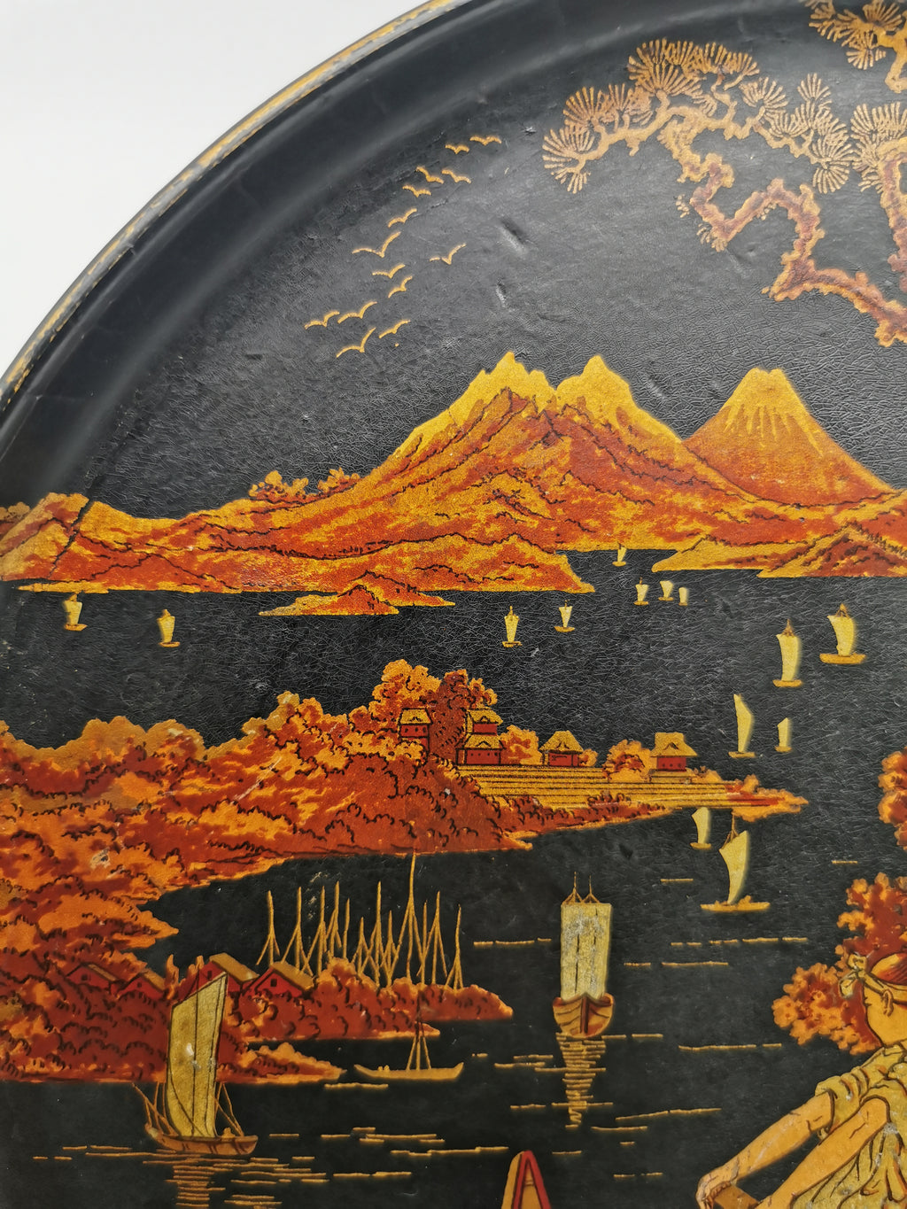 Antique Late Meiji Period Lacquerware Tray - Maki-e Gold Landscape