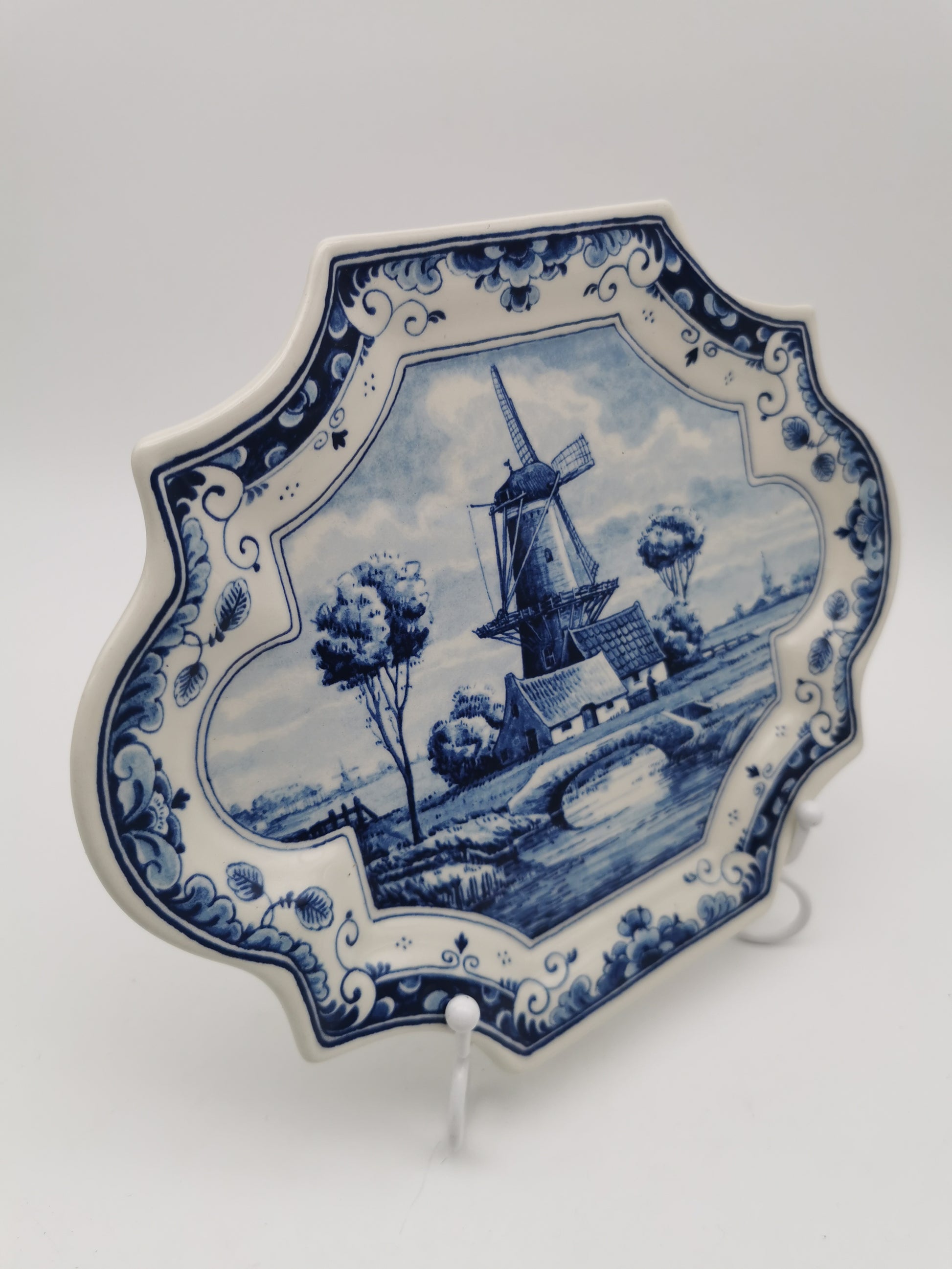 Vintage OWP Delfts Blue Windmill Wall Plaque – Limited Edition Dutch Ceramic Platter