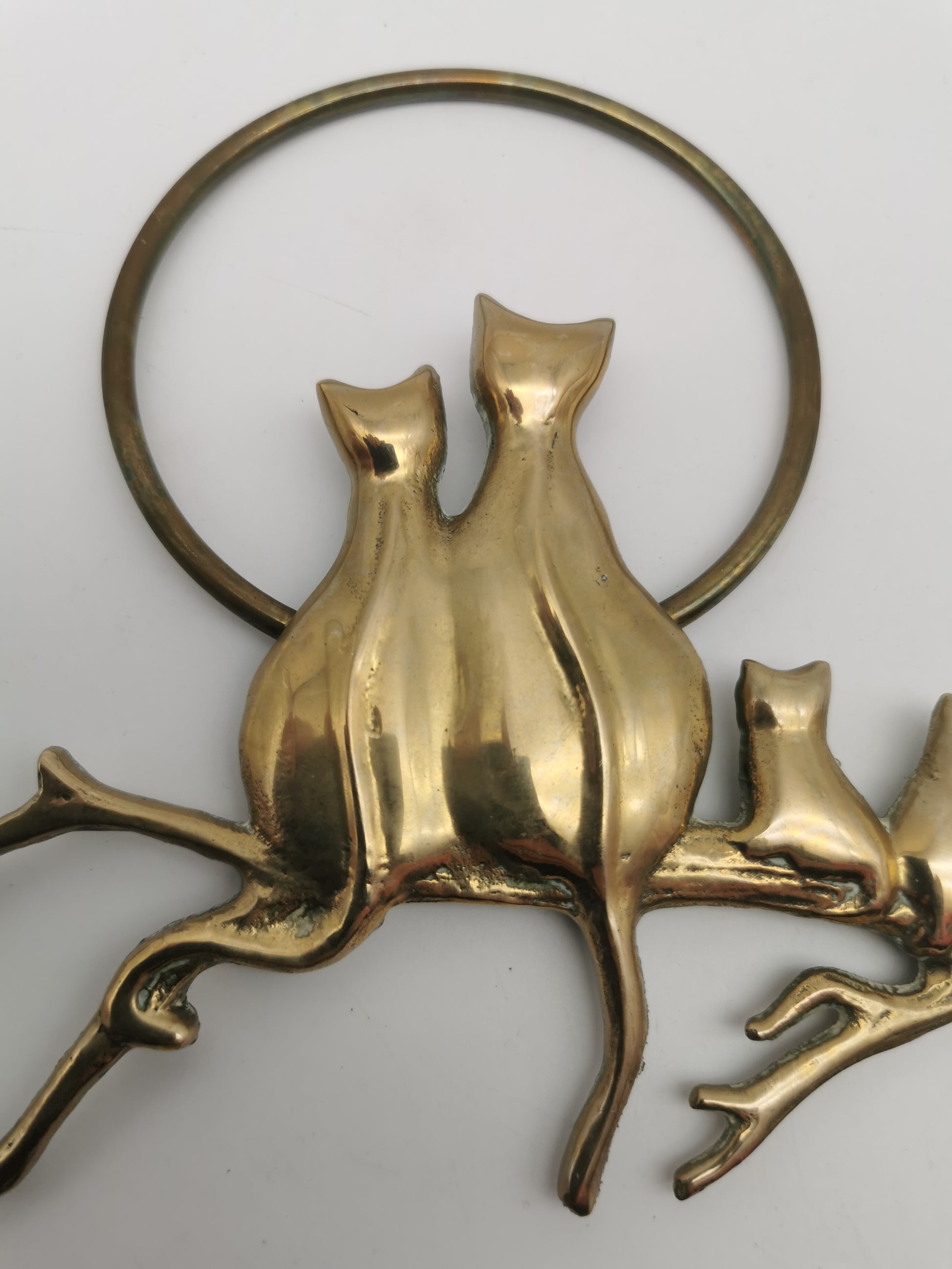 Vintage Mid-Century Brass Cat Family Wall Hanging Decor