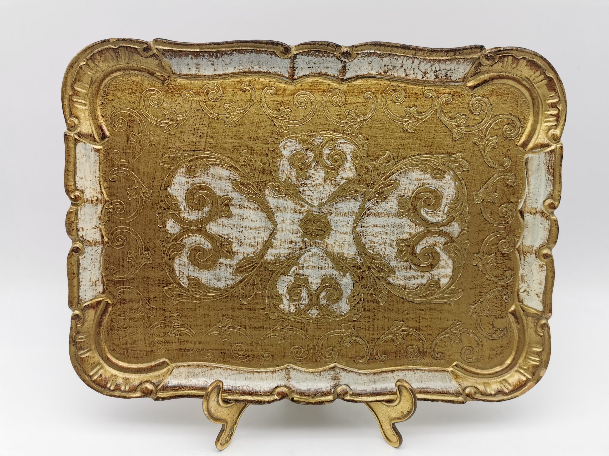 Vintage Italian Florentine Gilded Serving Tray – Ornate Gold & Cream Scrollwork, Mid-Century