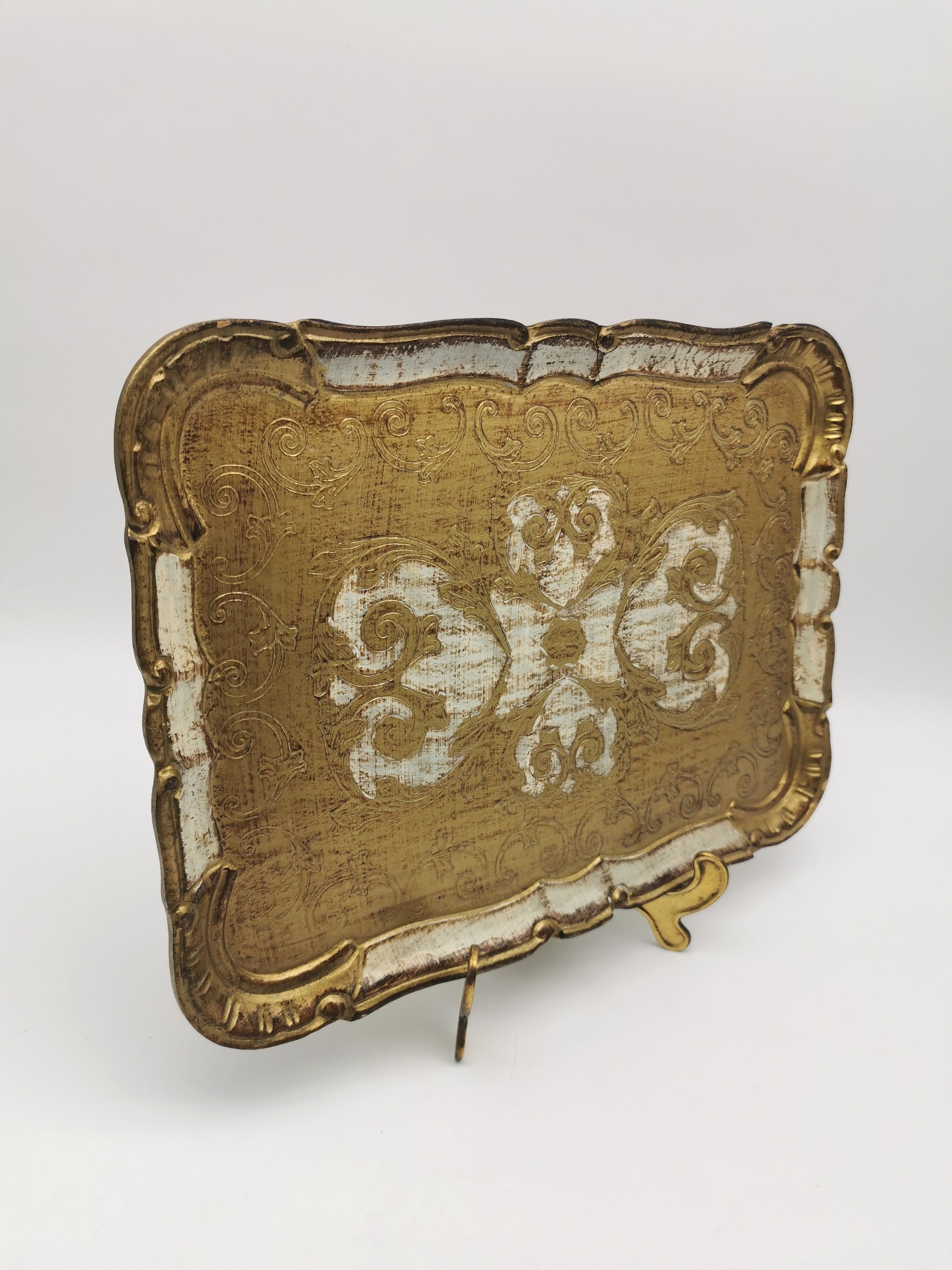 Vintage Italian Florentine Gilded Serving Tray – Ornate Gold & Cream Scrollwork, Mid-Century