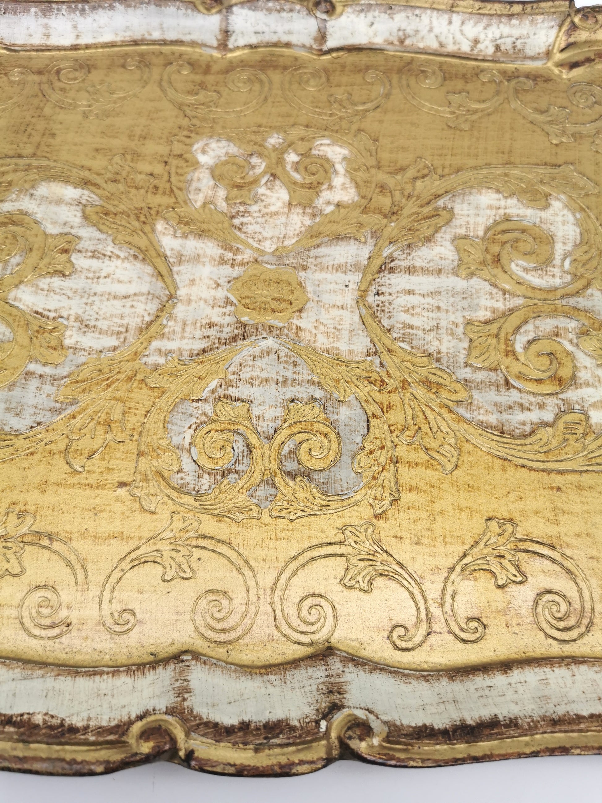 Vintage Italian Florentine Gilded Serving Tray – Ornate Gold & Cream Scrollwork, Mid-Century