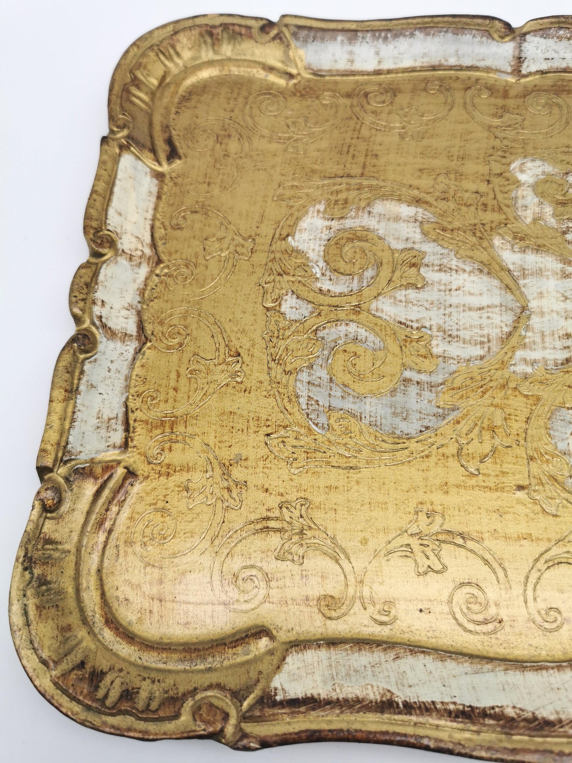 Vintage Italian Florentine Gilded Serving Tray – Ornate Gold & Cream Scrollwork, Mid-Century