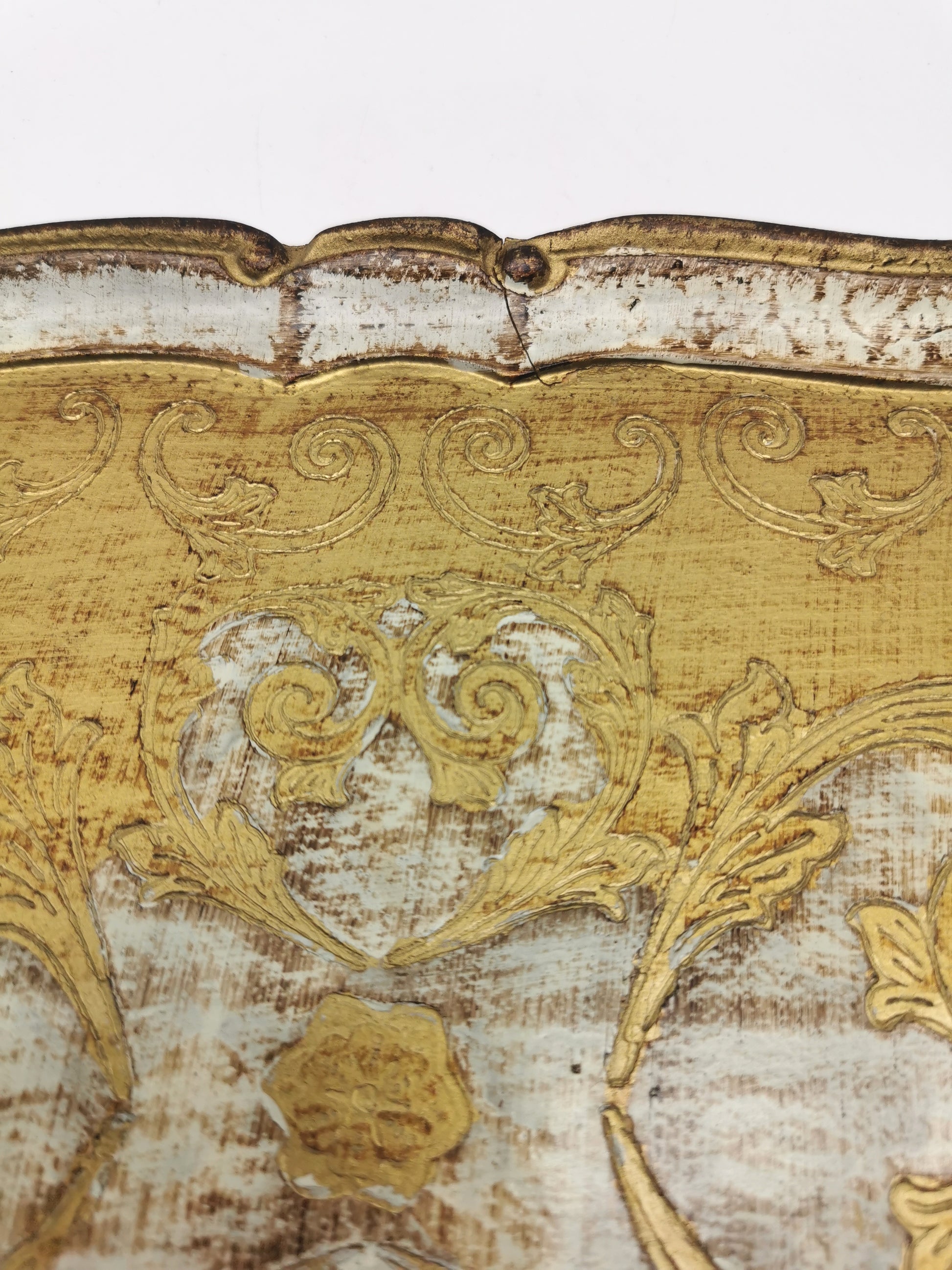 Vintage Italian Florentine Gilded Serving Tray – Ornate Gold & Cream Scrollwork, Mid-Century