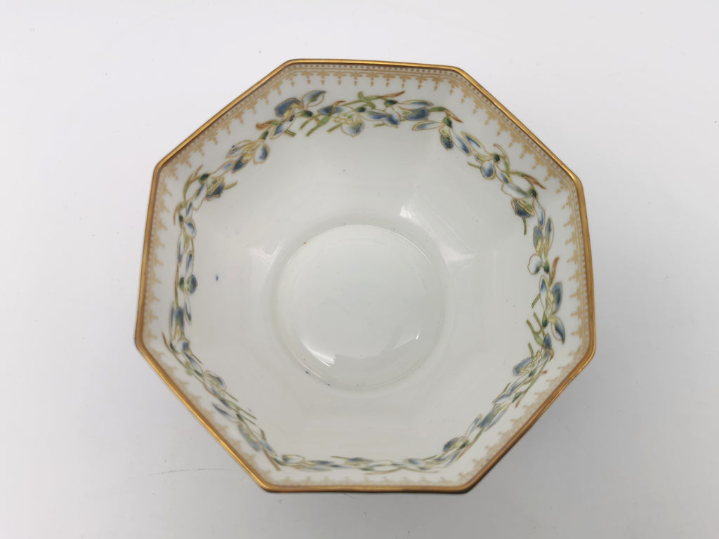 1930s Wedgwood Octagonal Snowdrops Powder Blue Lustre Bowl - James Hodgkiss design, Pattern Z5175