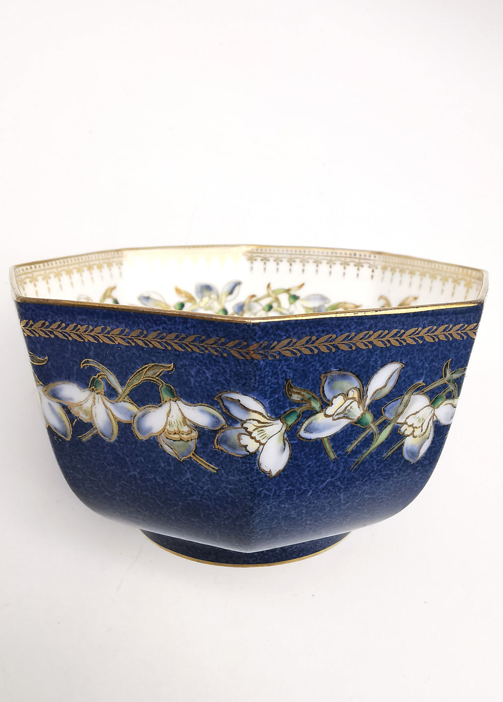 1930s Wedgwood Octagonal Snowdrops Powder Blue Lustre Bowl - James Hodgkiss design, Pattern Z5175
