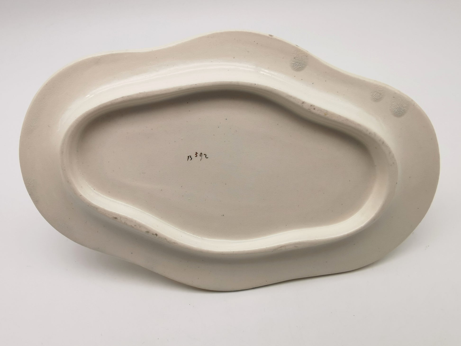 Ornate Design Gilt Accents Ceramic Toast Rack
