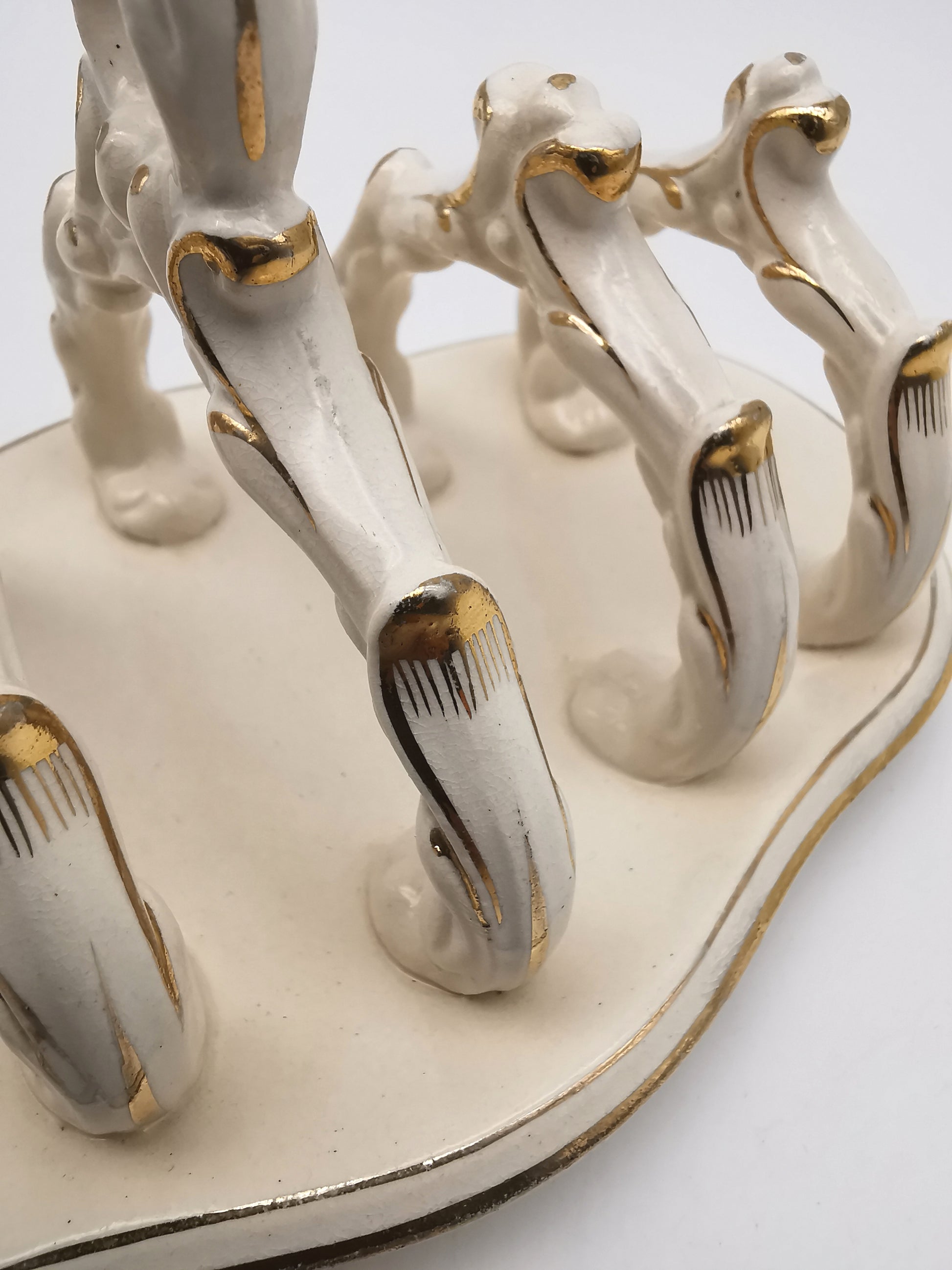 Ornate Design Gilt Accents Ceramic Toast Rack