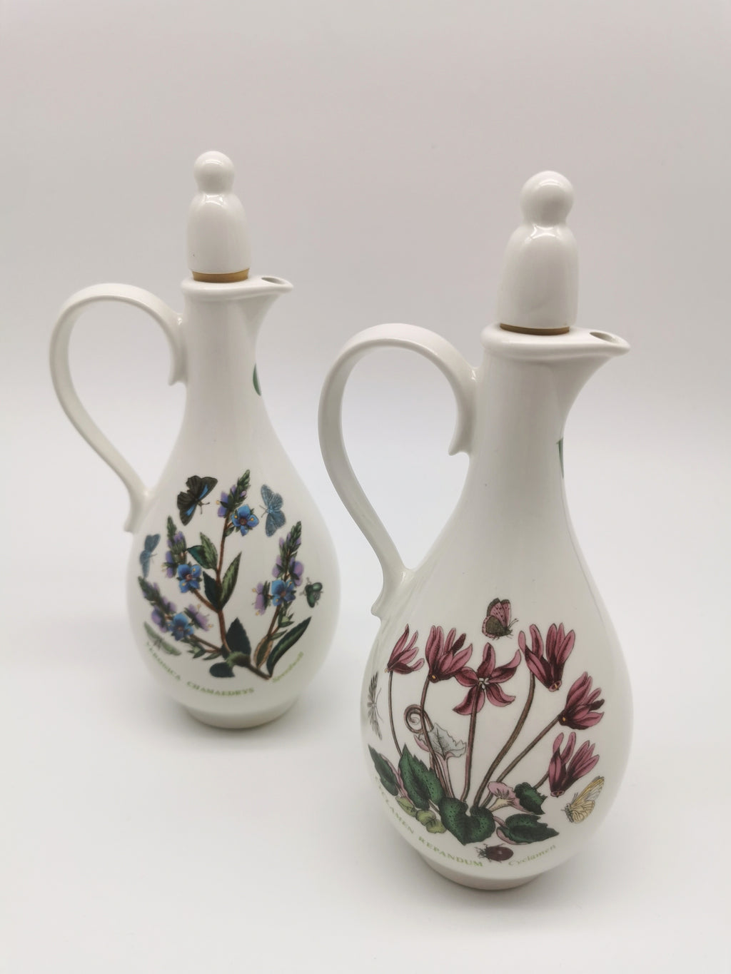 Portmeirion Botanic Garden Oil & Vinegar Cruet Set with "O" & "V" Lettering