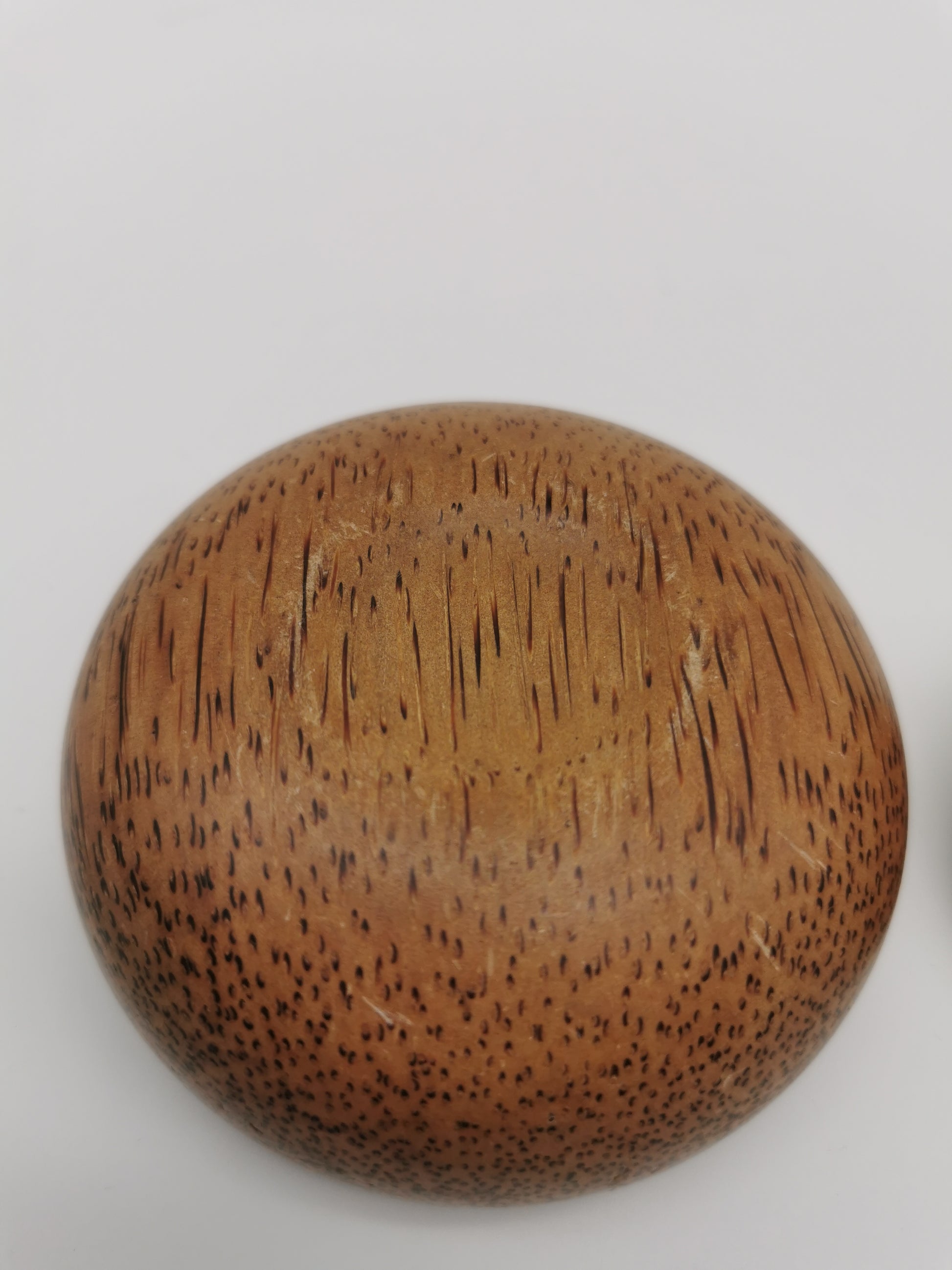 Vintage Hand-Carved Coconut Palm Wood Trinket Box –  Turtle Finial