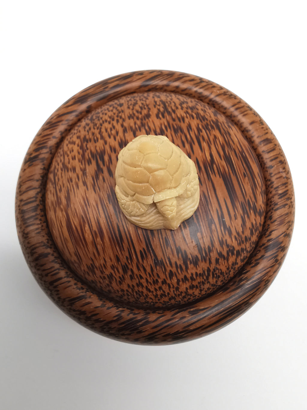 Vintage Hand-Carved Coconut Palm Wood Trinket Box –  Turtle Finial