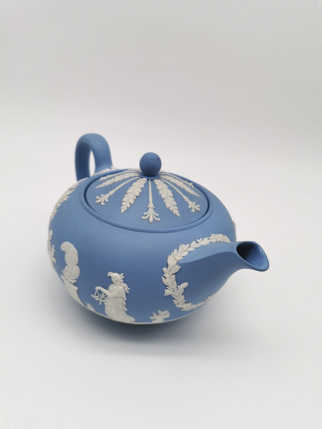 Vintage Wedgwood Pale Blue Jasperware Teapot – "Sacrifice to Cupid" Glazed Interior