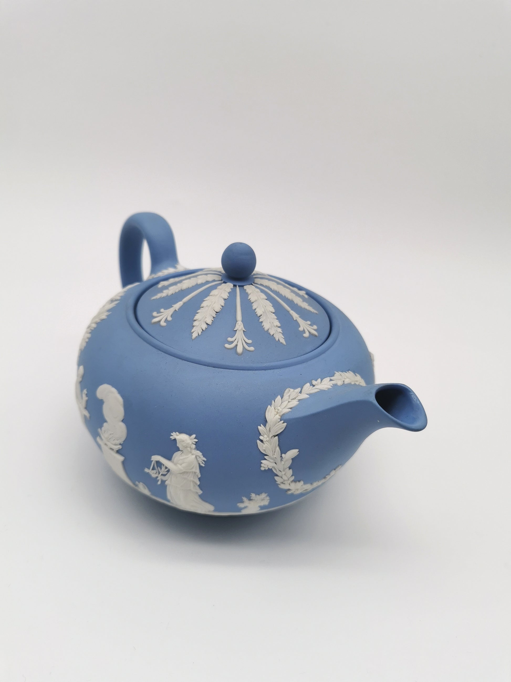 Vintage Wedgwood Pale Blue Jasperware Teapot – "Sacrifice to Cupid" Glazed Interior