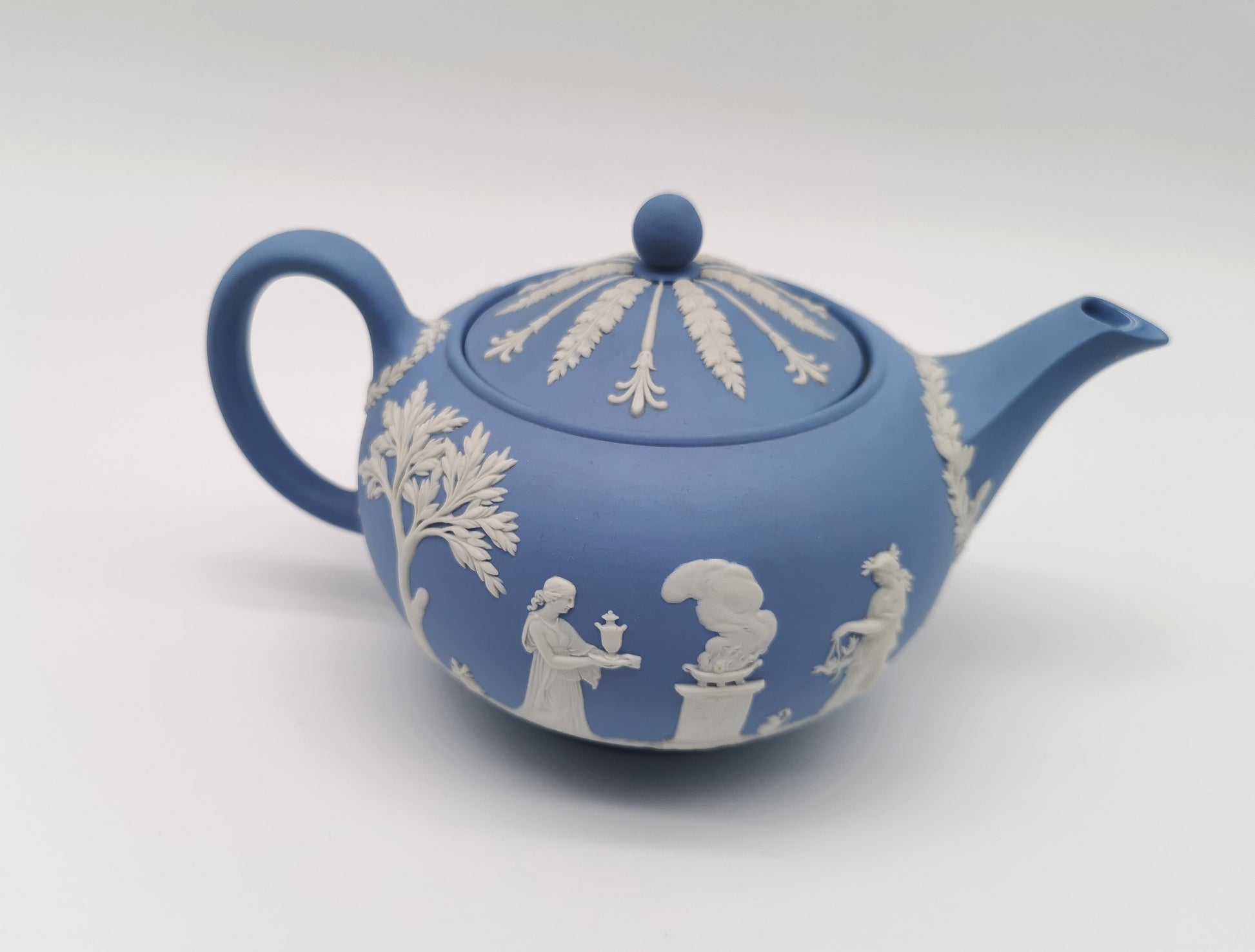Vintage Wedgwood Pale Blue Jasperware Teapot – "Sacrifice to Cupid" Glazed Interior