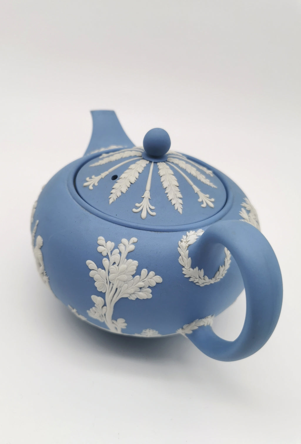Vintage Wedgwood Pale Blue Jasperware Teapot – "Sacrifice to Cupid" Glazed Interior