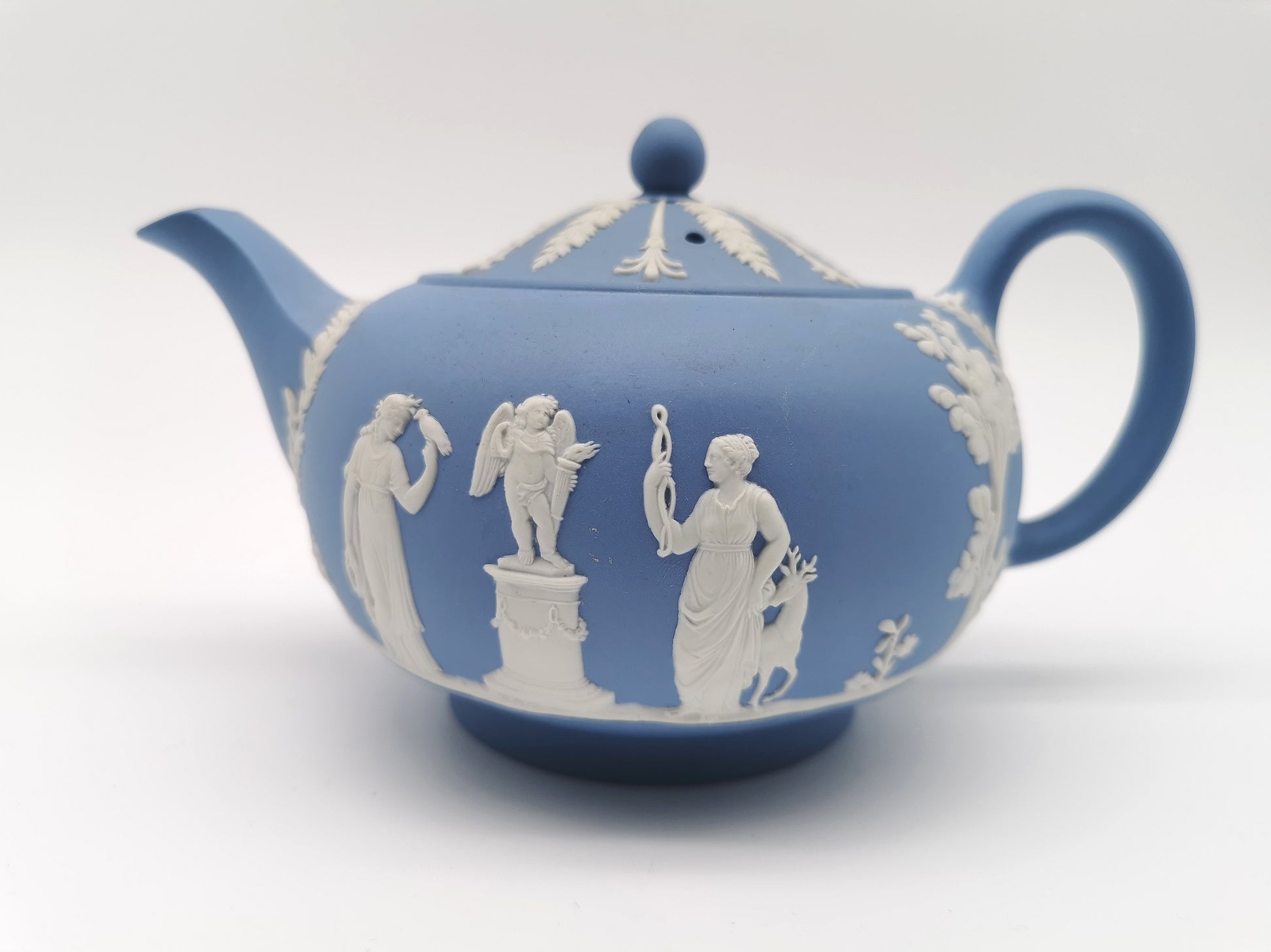 Vintage Wedgwood Pale Blue Jasperware Teapot – "Sacrifice to Cupid" Glazed Interior