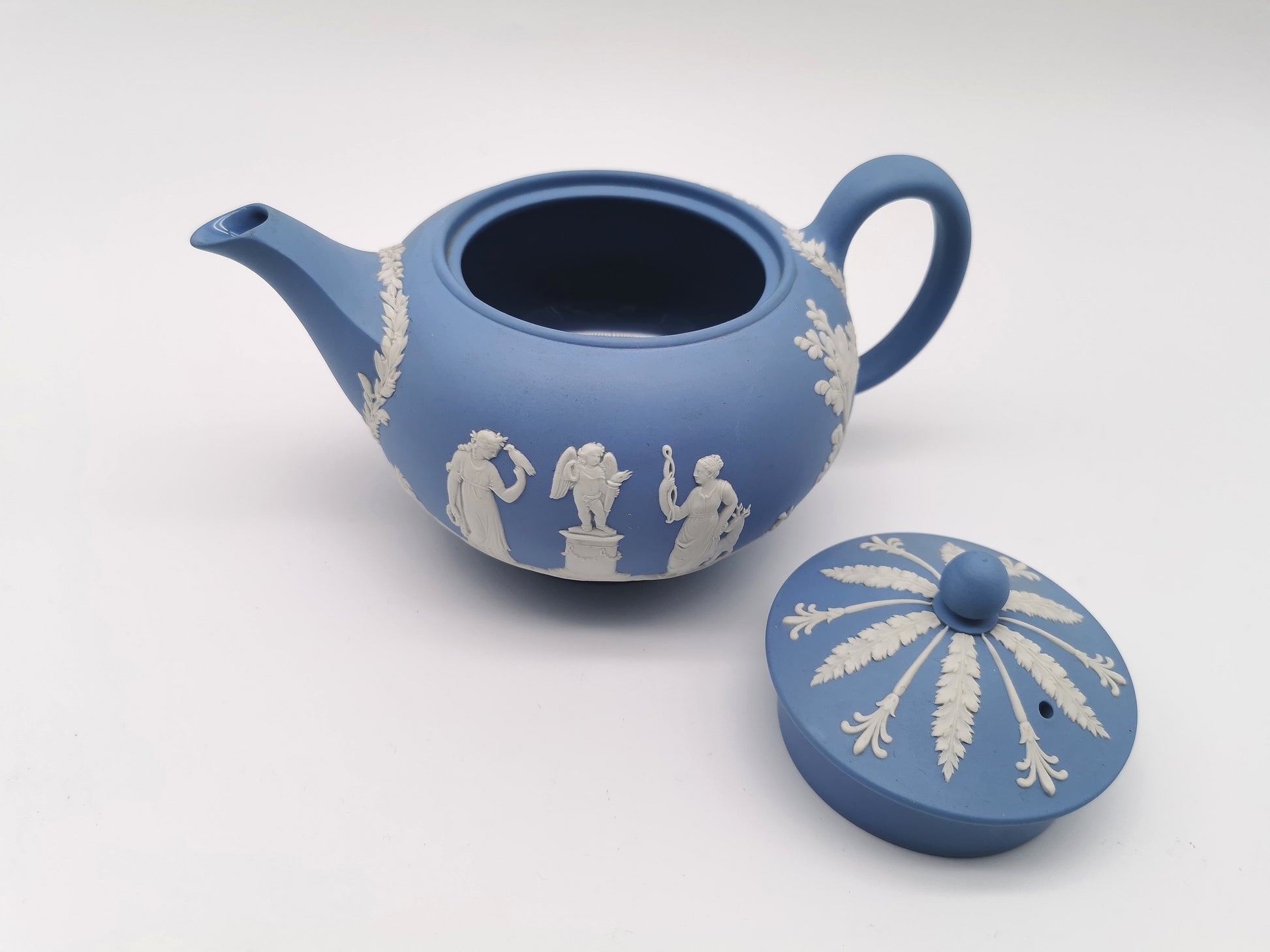 Vintage Wedgwood Pale Blue Jasperware Teapot – "Sacrifice to Cupid" Glazed Interior