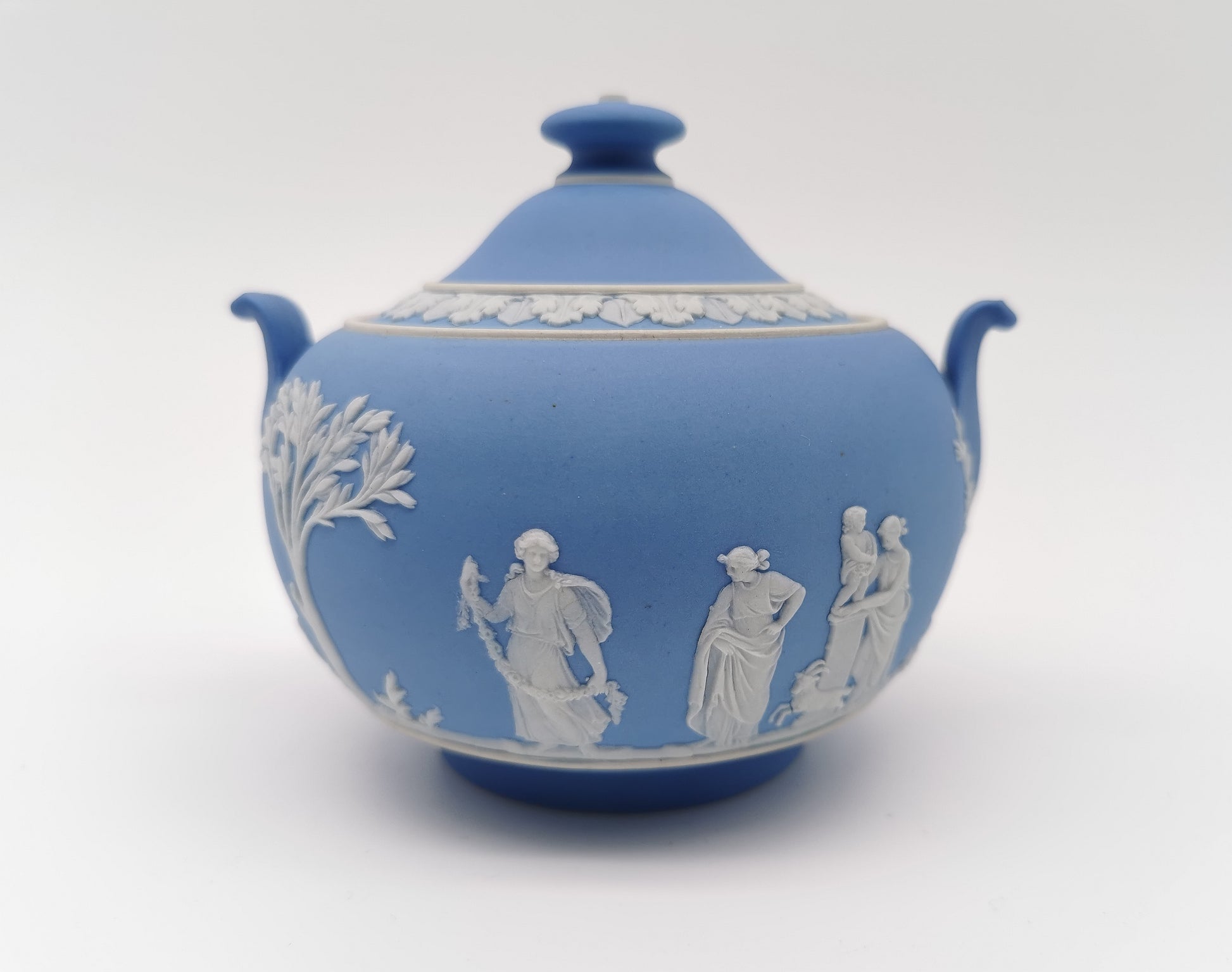 Vintage Wedgwood Pale Blue Jasperware Lidded Sugar Bowl – Sacrifice Relief Glazed Inside