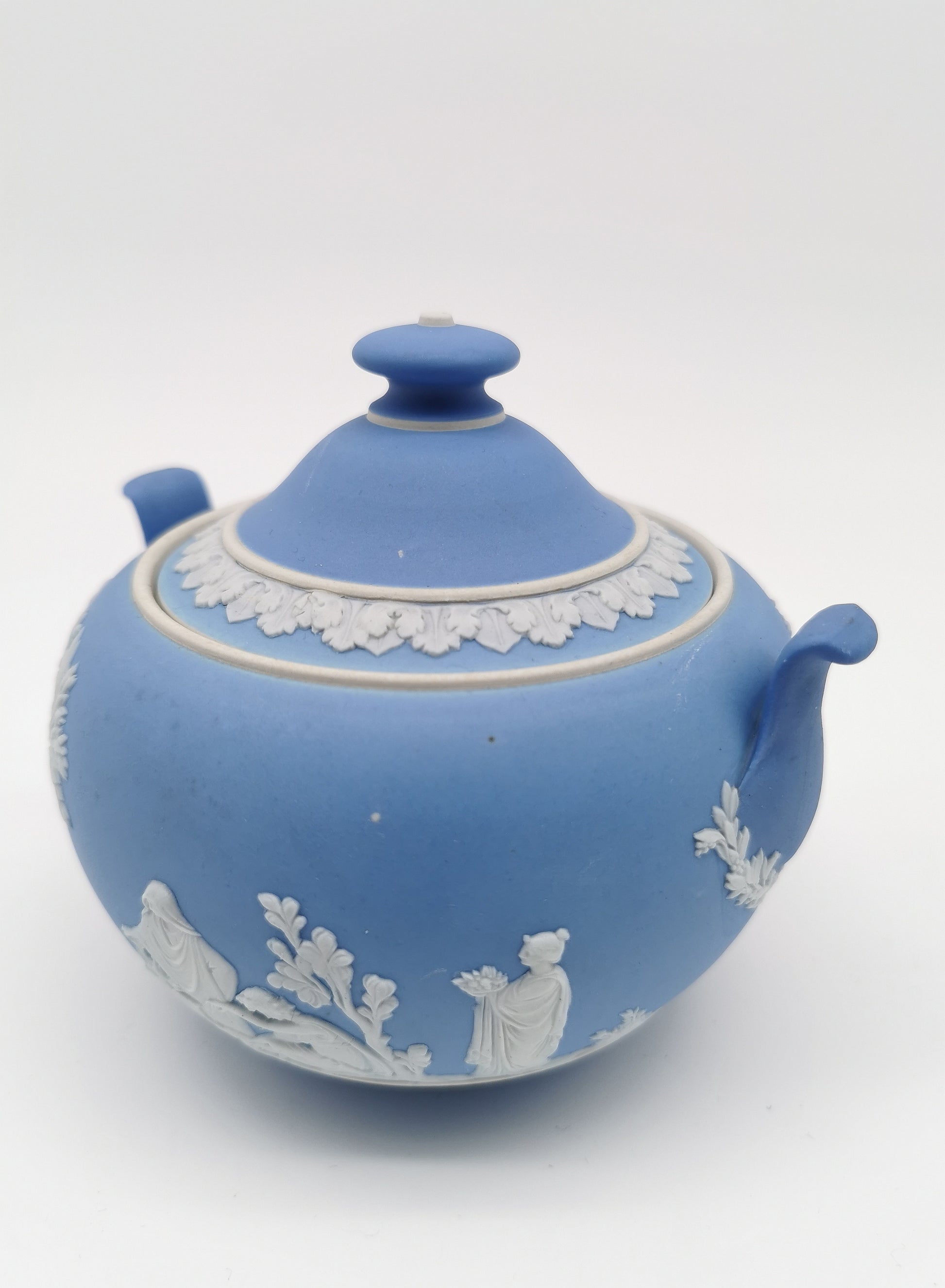 Vintage Wedgwood Pale Blue Jasperware Lidded Sugar Bowl – Sacrifice Relief Glazed Inside