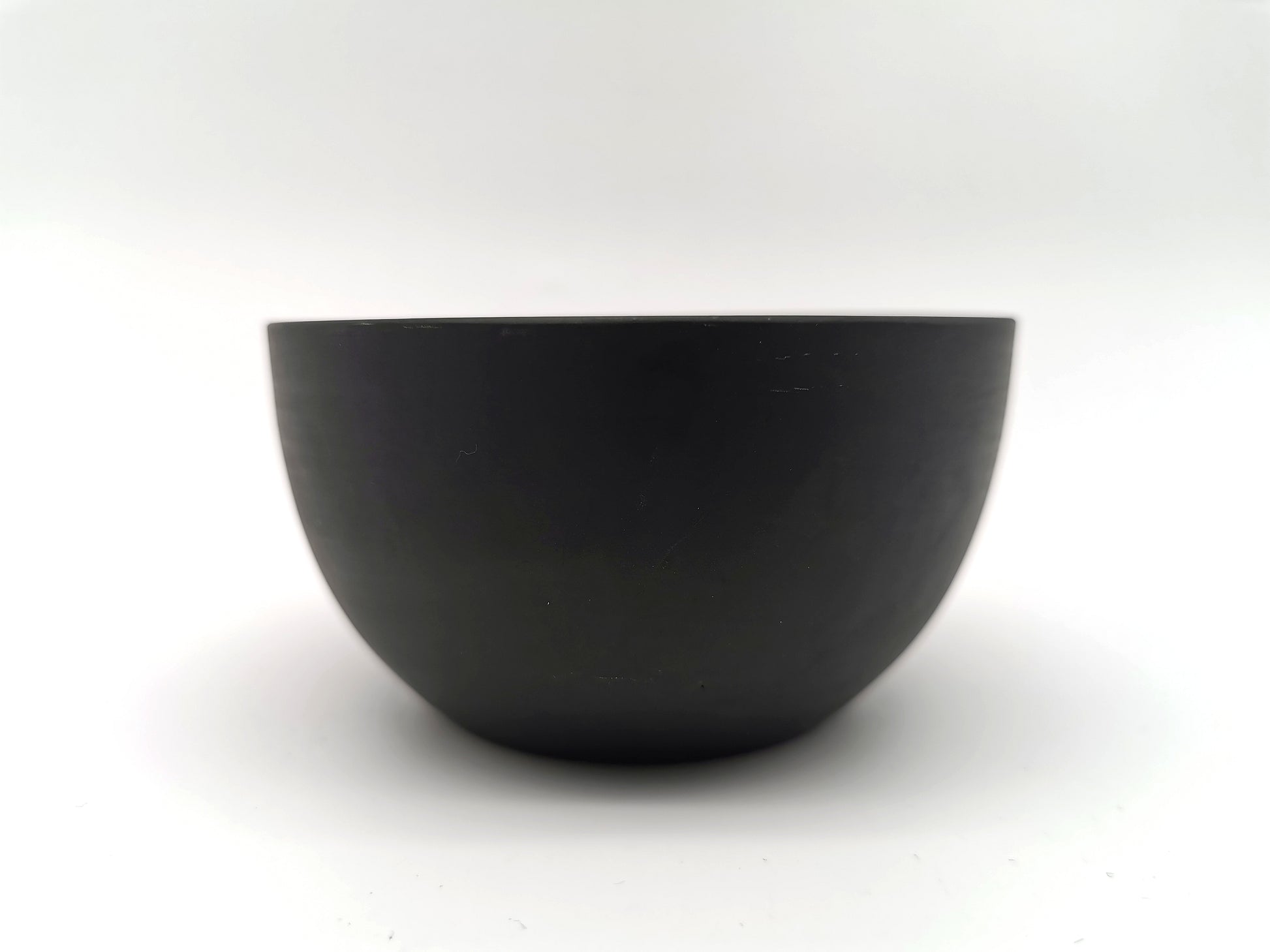 1936 Wedgwood Black Basalt Bowl – Vintage Art Deco Matte Stoneware