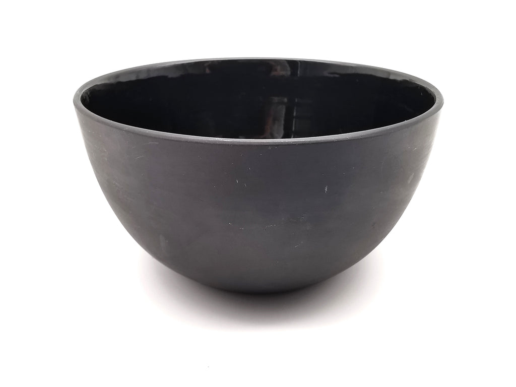 1936 Wedgwood Black Basalt Bowl – Vintage Art Deco Matte Stoneware