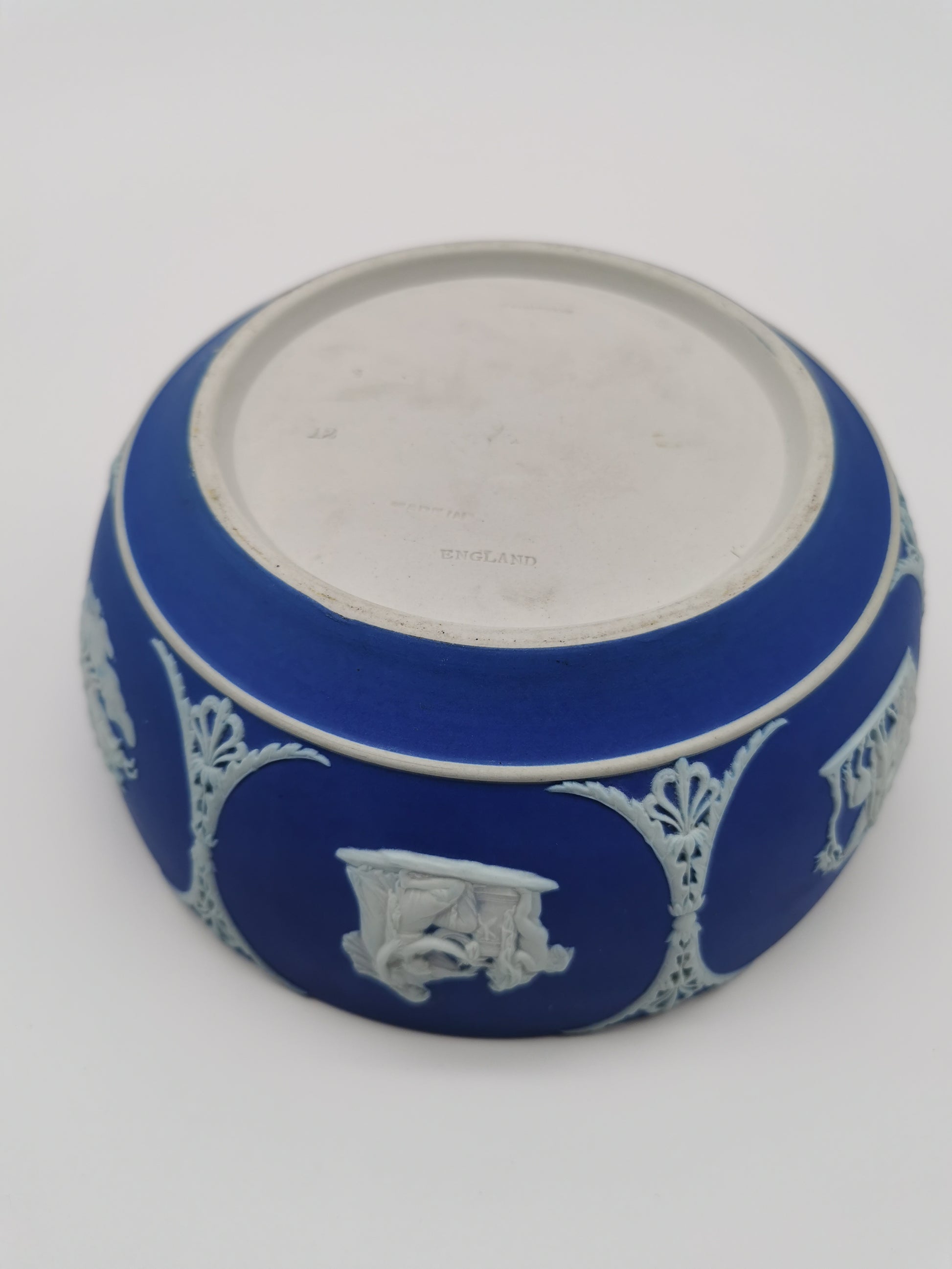 Vintage/Antique Wedgwood Cobalt Blue Jasperware Large Bowl - 19.5cm Diameter