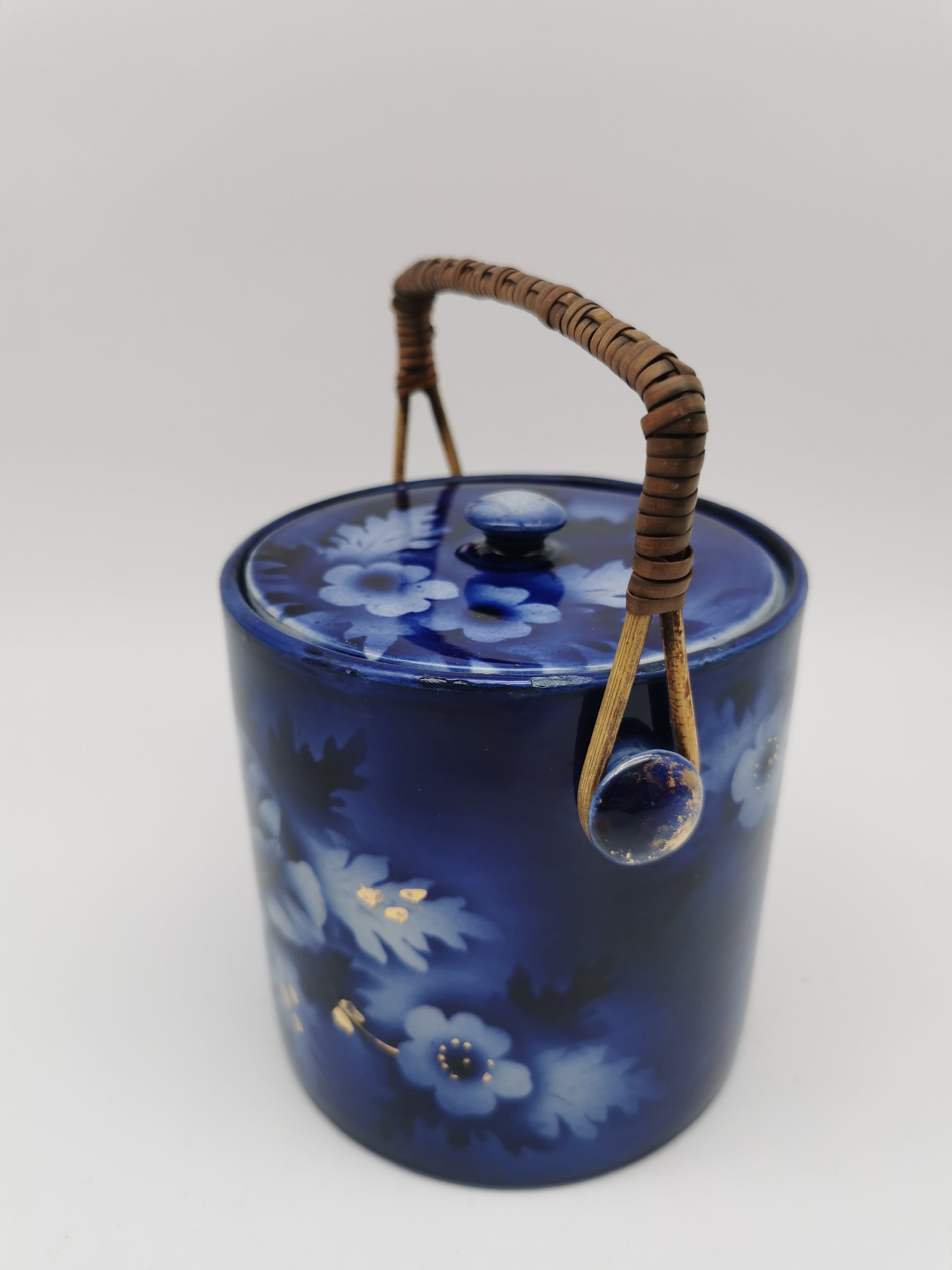 Antique English Flow Blue Cobalt & Gilt Floral Biscuit Barrel – Wicker Swing Handle