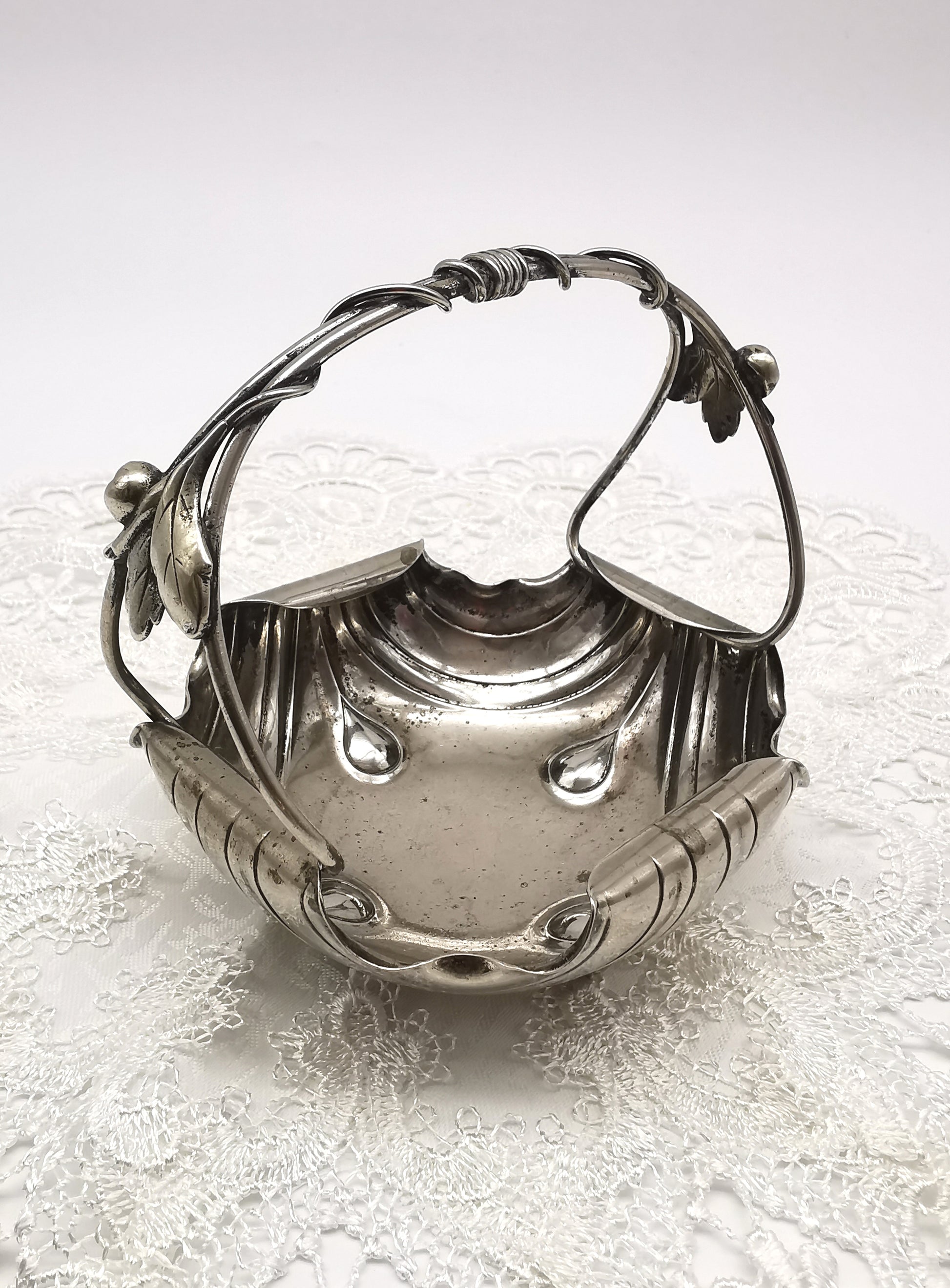 Antique WMF Art Nouveau Silver Plated Bonbon Basket – Vine & Berry Handle