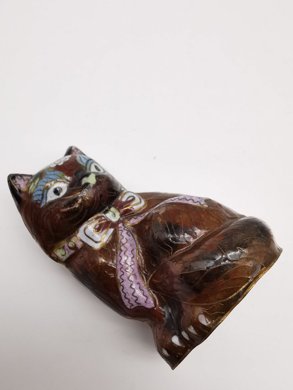 Vintage Chinese Cloisonné Cat Figurine – Handcrafted Enameled Brass Kitten, 11 cm tall