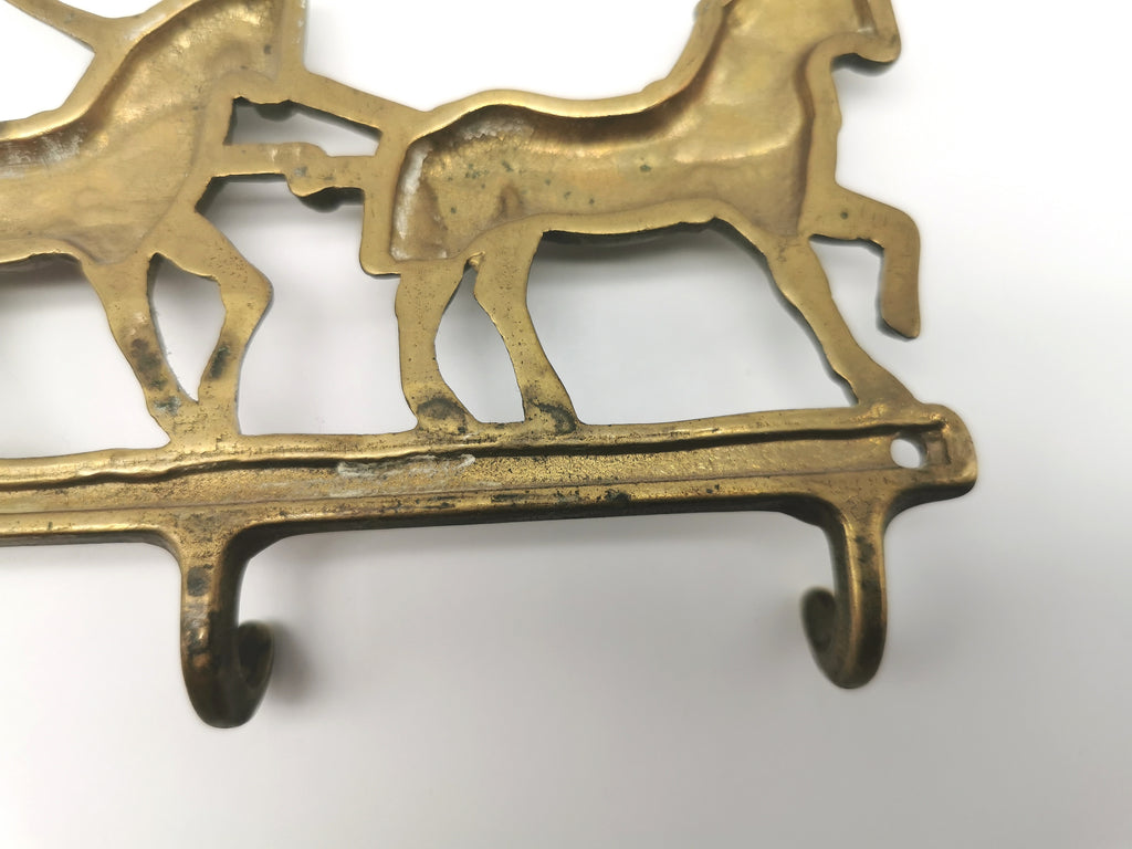 Vintage Solid Brass Horse and Carriage Wall Key Rack – 4-Hook Entryway Organizer