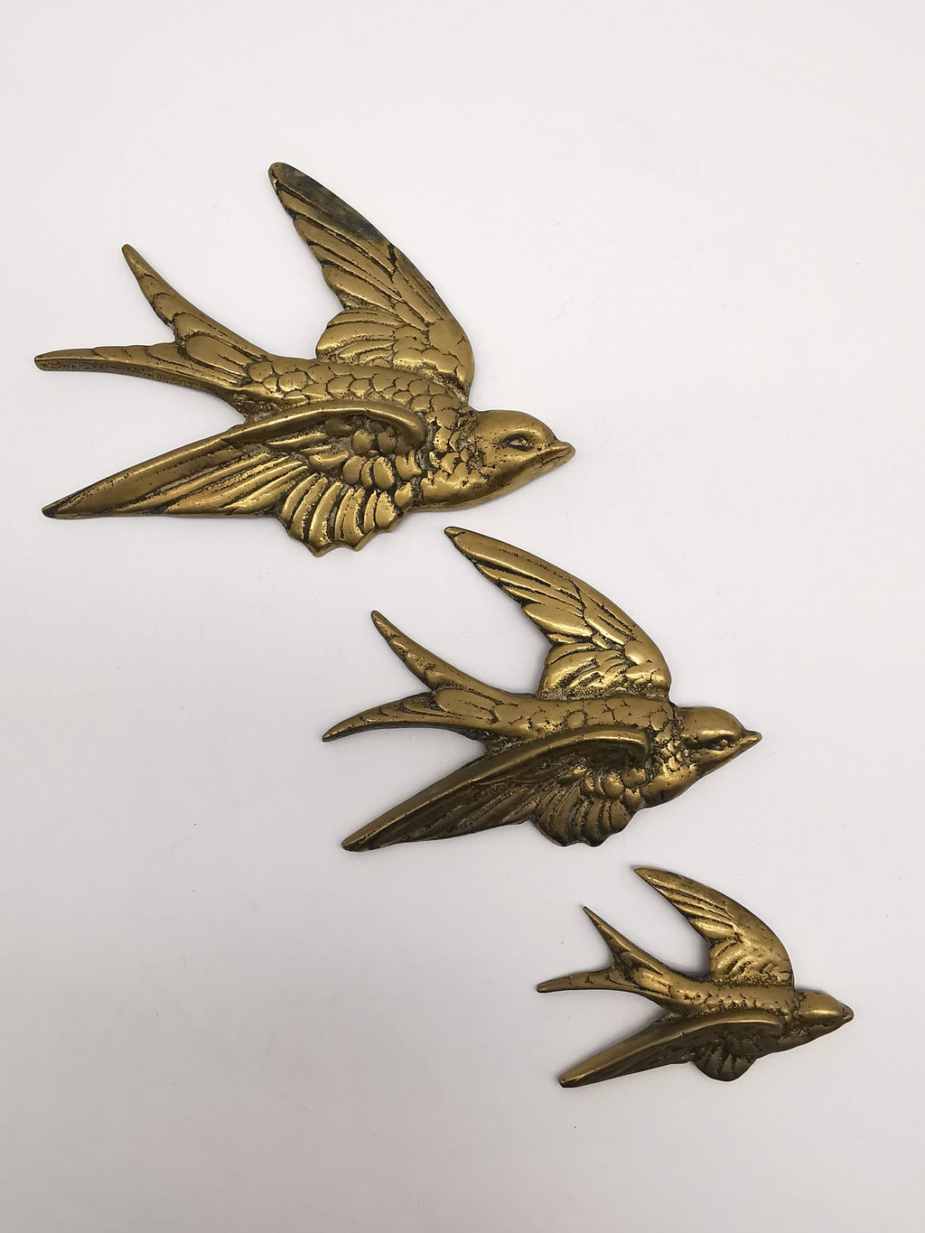Vintage Brass Flying Swallows Wall Art – Mid-Century Graduated Birds Set of 3