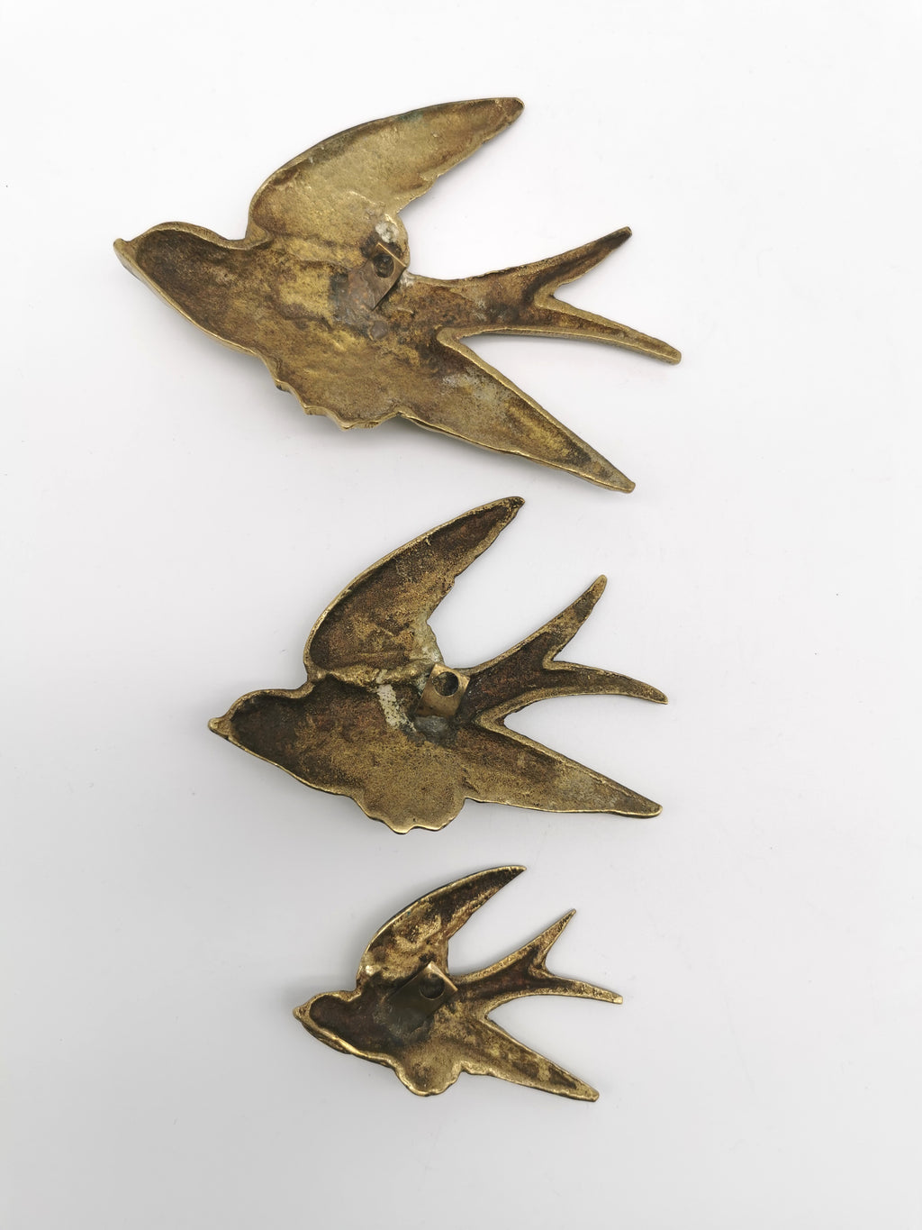 Vintage Brass Flying Swallows Wall Art – Mid-Century Graduated Birds Set of 3