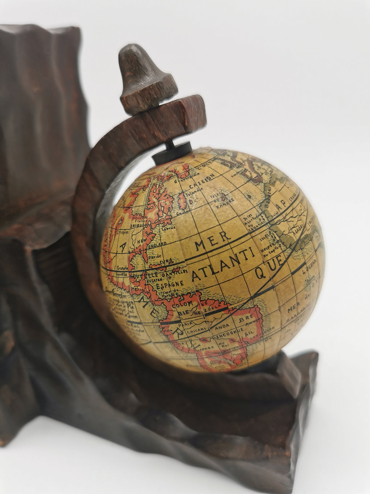Pair of Vintage Old World Wooden Globe Bookends – Mid Century Hand-Carved