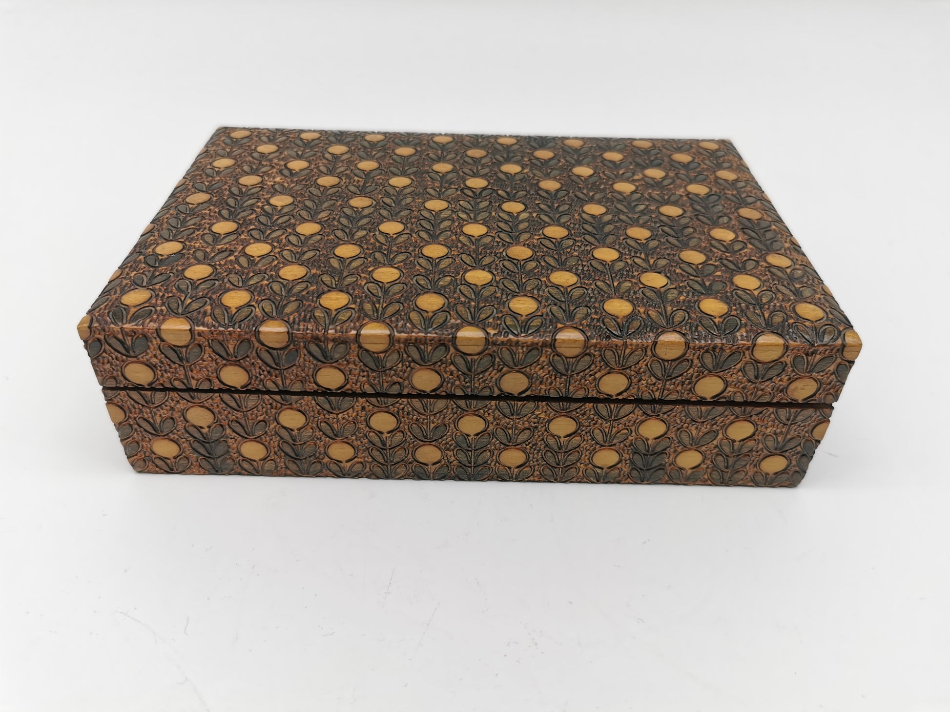 Vintage Mid-Century Pyrography Wooden Trinket Box - Stylised Floral Pattern