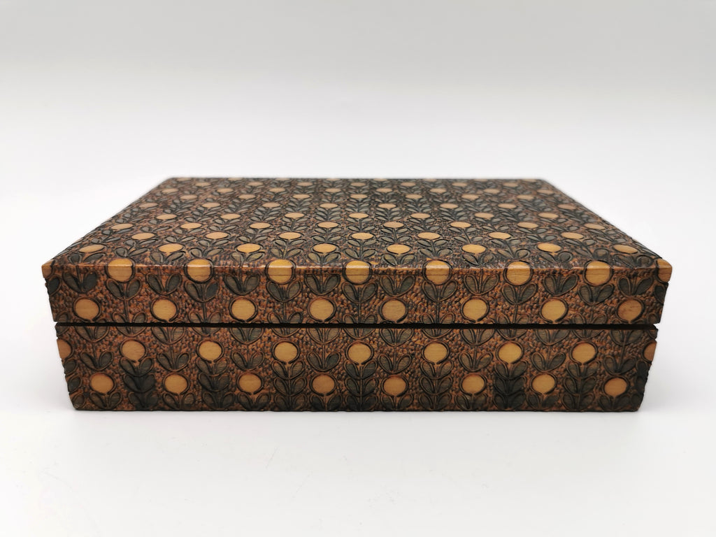 Vintage Mid-Century Pyrography Wooden Trinket Box - Stylised Floral Pattern