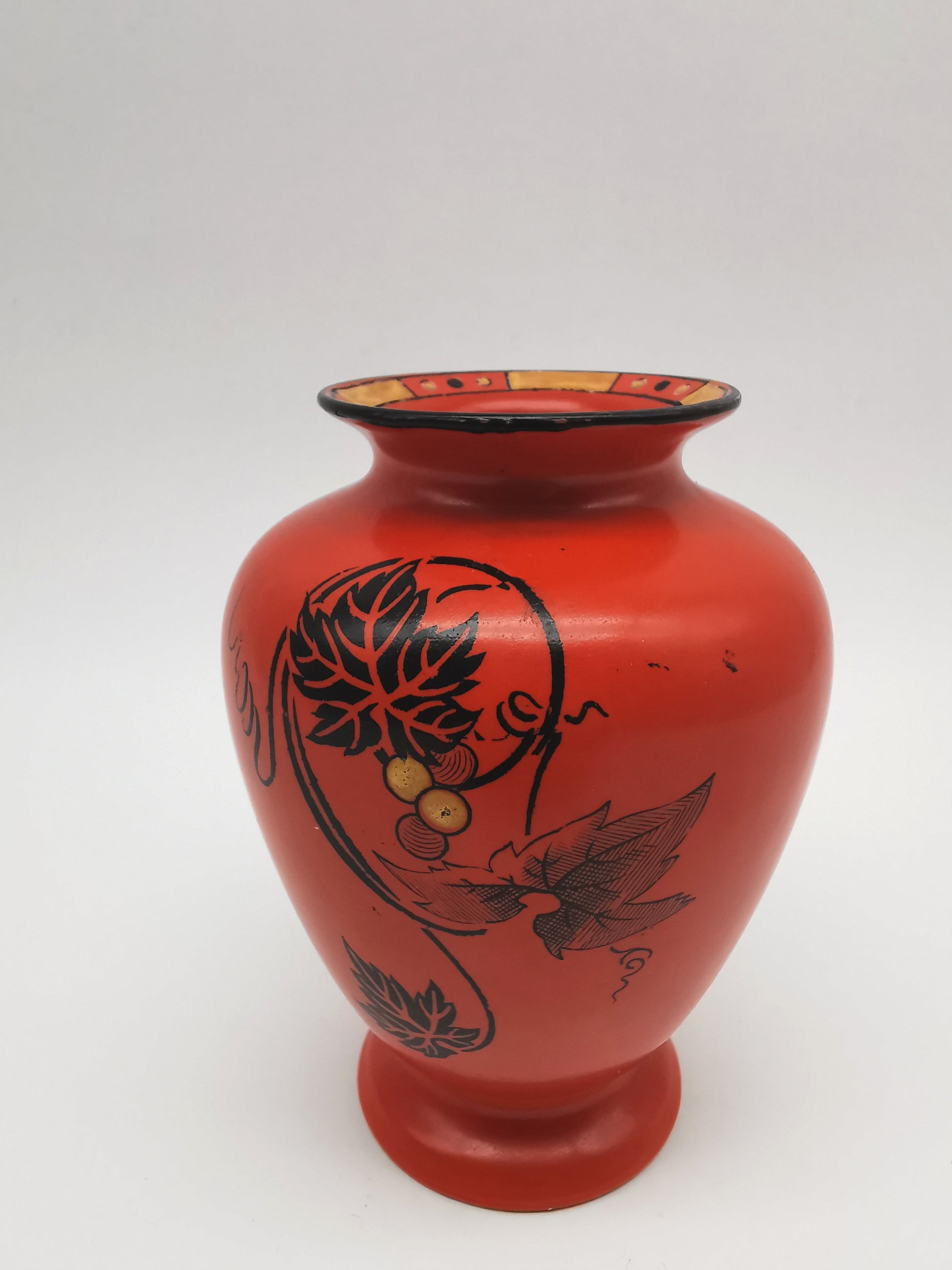 Art Deco Shelley England Vase - Grapevine Pattern No. 8632 (c. 1930)