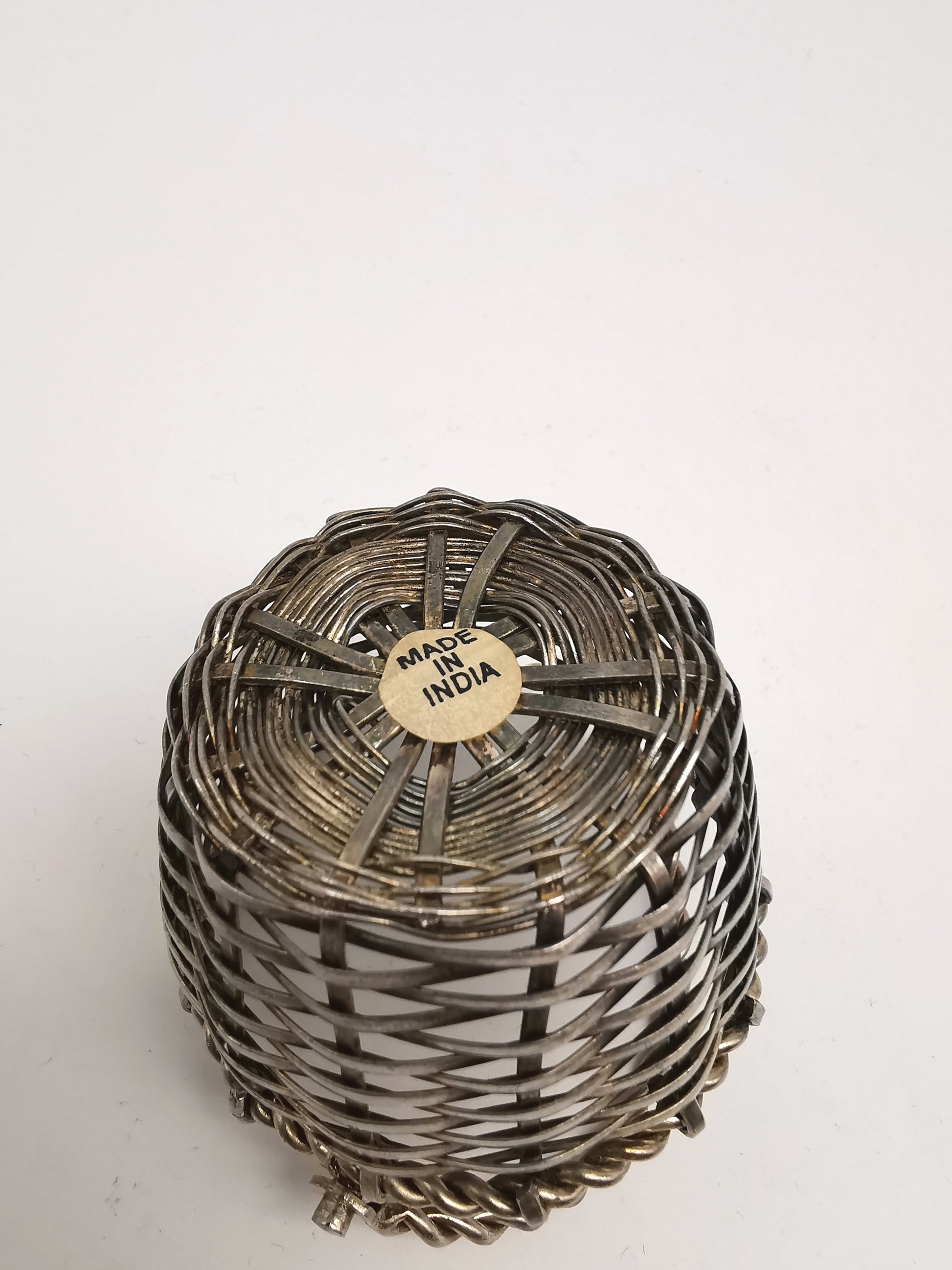 Set of 8 Vintage Silver Plated Apple Place Card Holders with Woven Basket