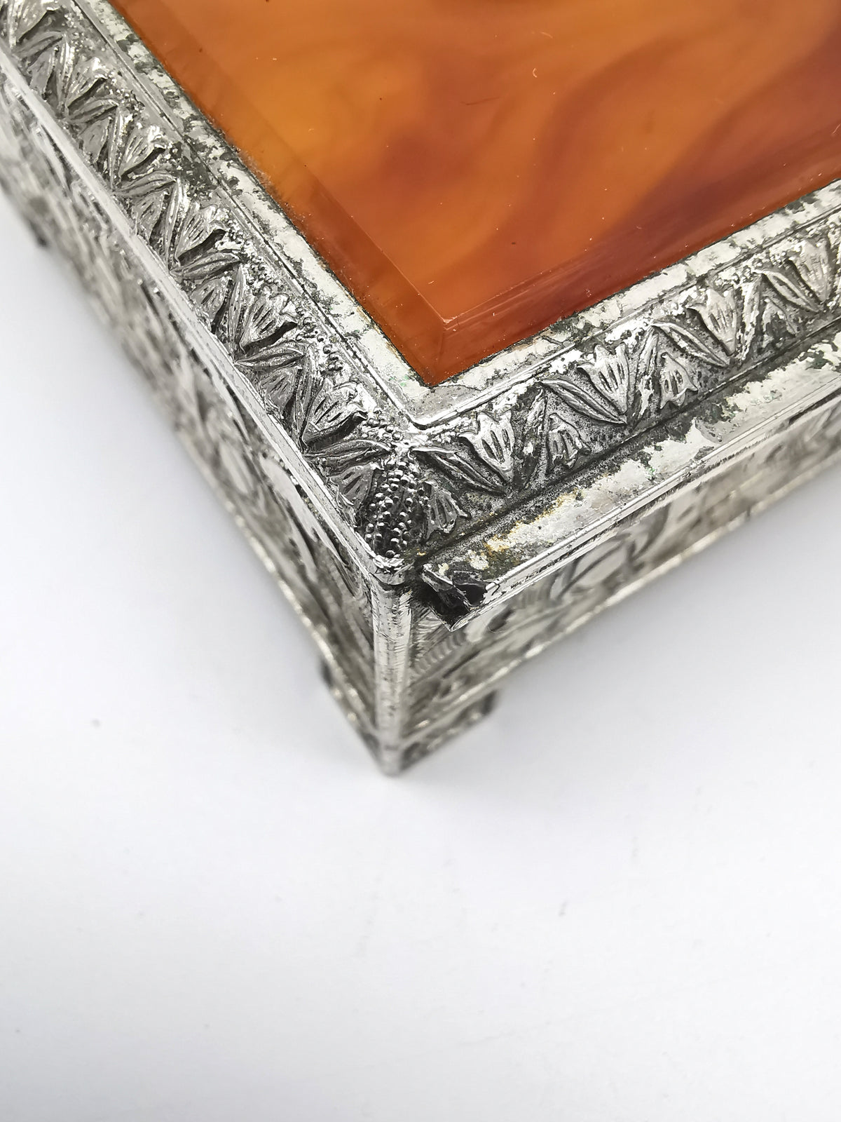 Vintage Highlands Silver Plated Trinket Cigarette Box Faux Amber Butterscotch Lucite Lid